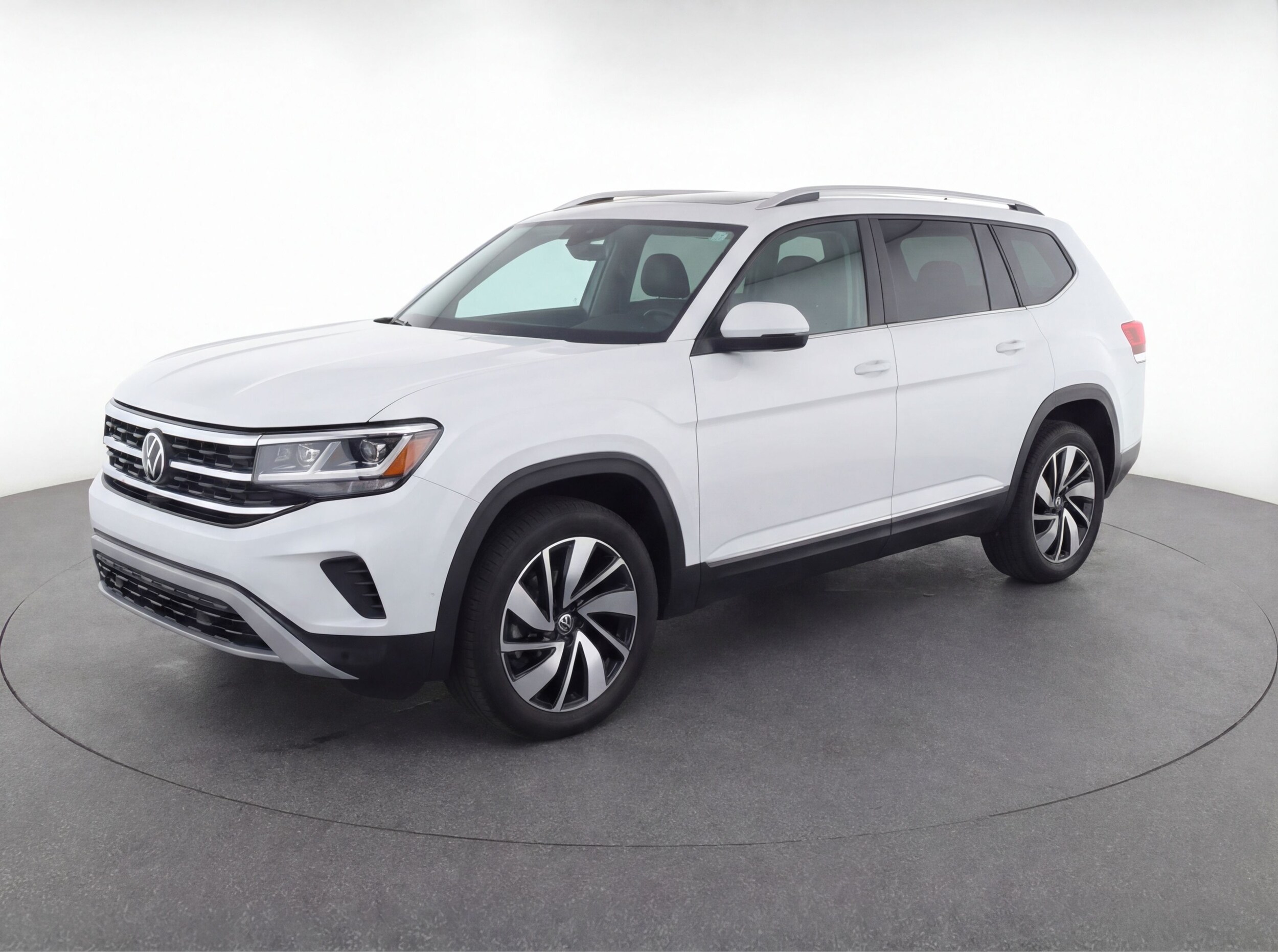 Thumbnail: 2024 Volkswagen Atlas - 3