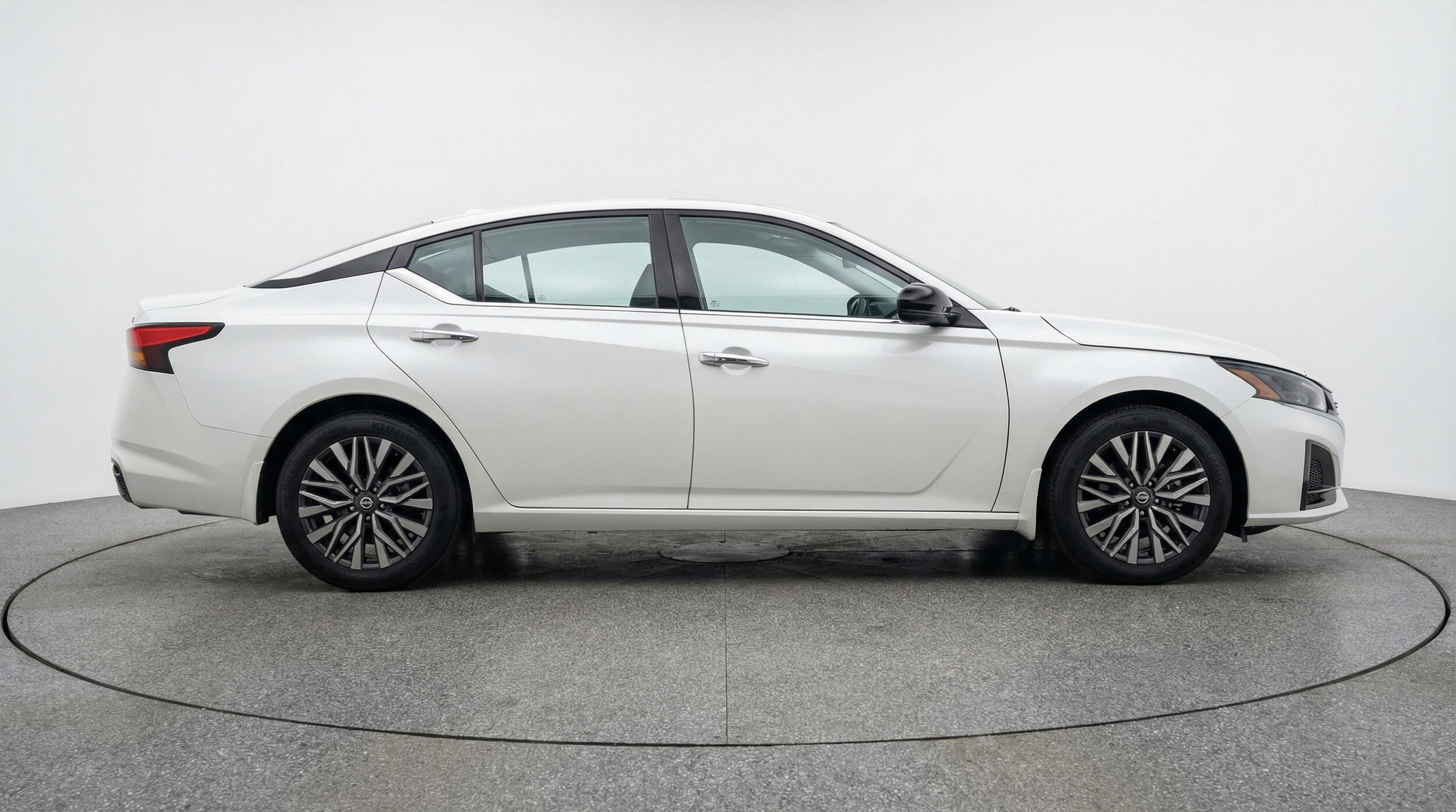 Thumbnail: 2025 Nissan Altima - 11