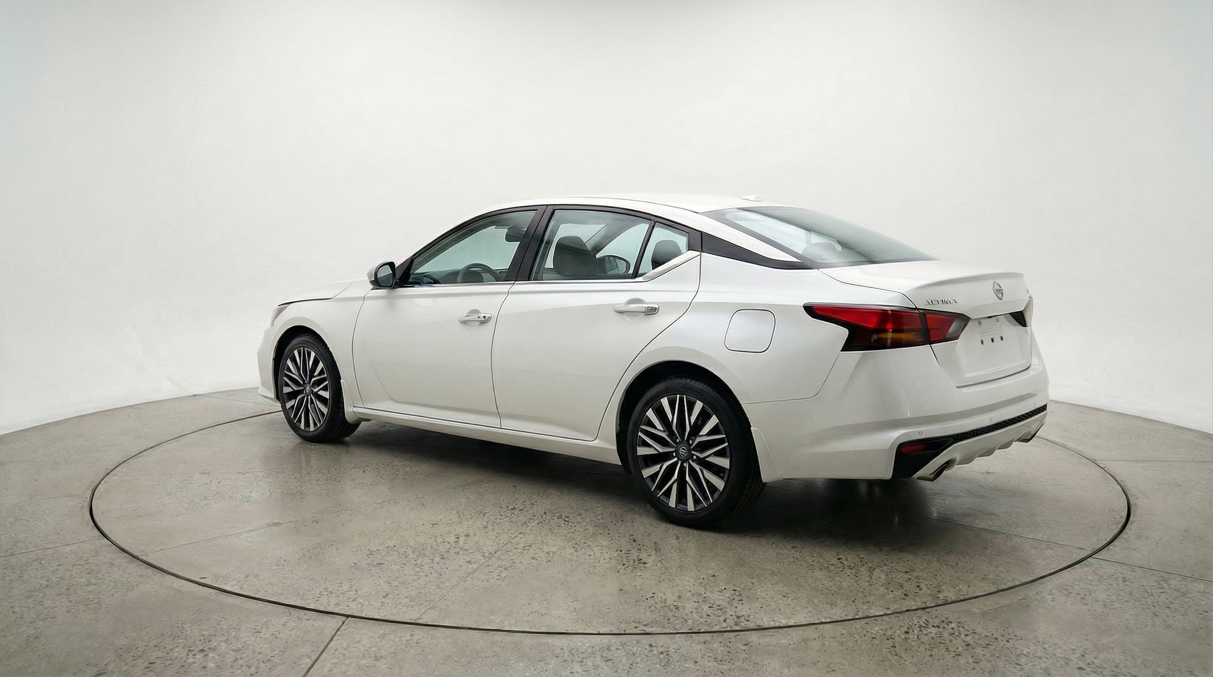 Thumbnail: 2025 Nissan Altima - 5