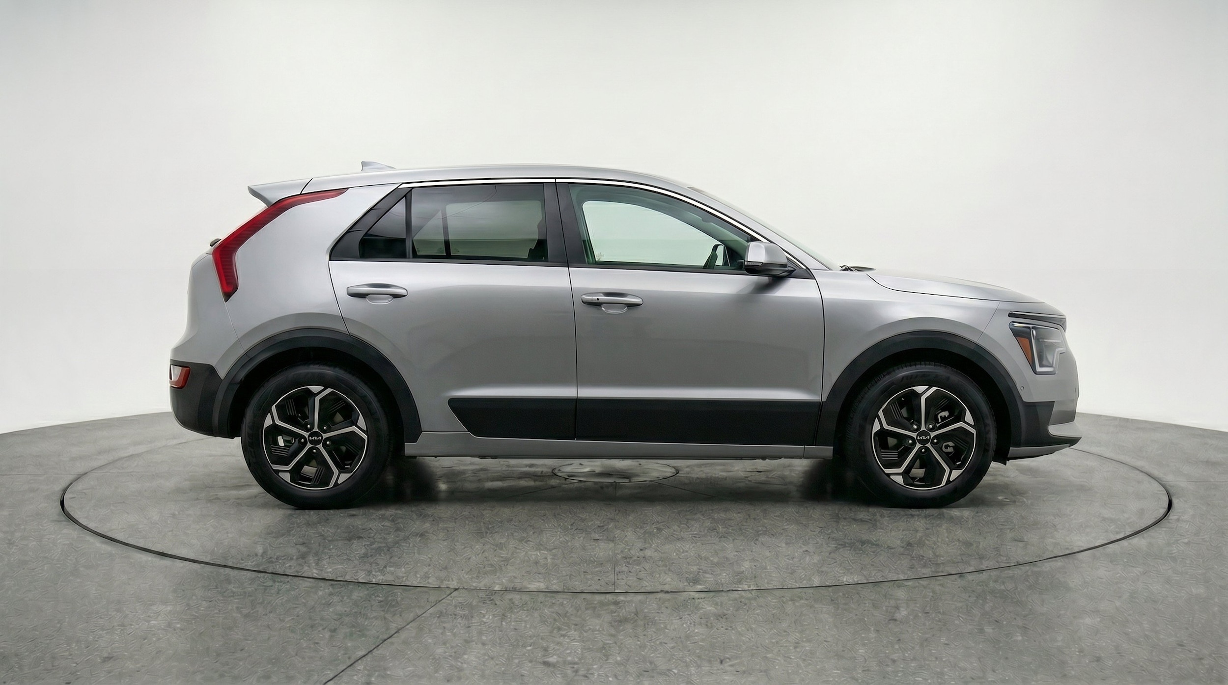Thumbnail: 2026 Kia Niro - 11