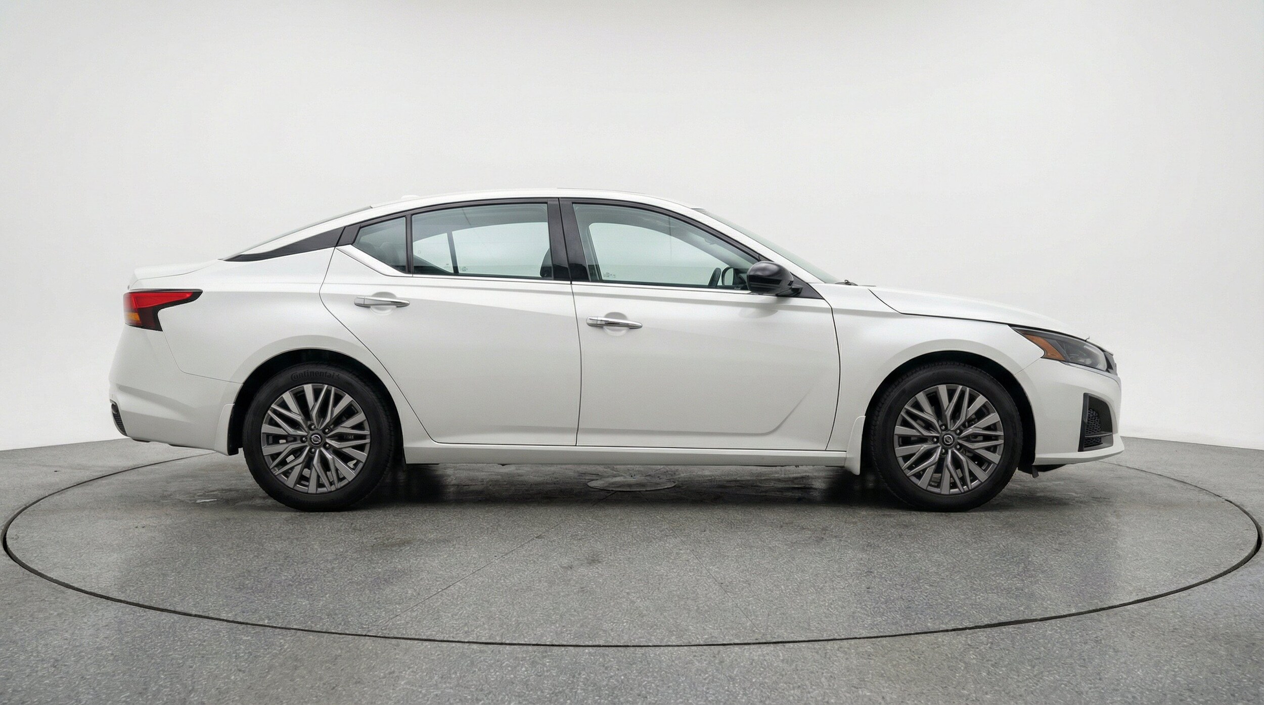 Thumbnail: 2025 Nissan Altima - 11