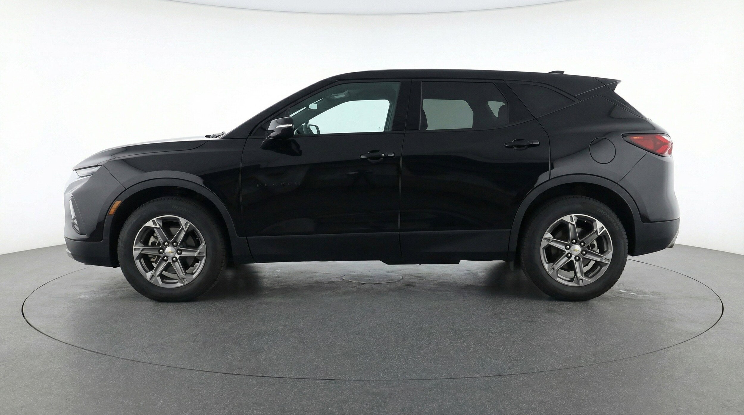 Thumbnail: 2025 Chevrolet Blazer - 5