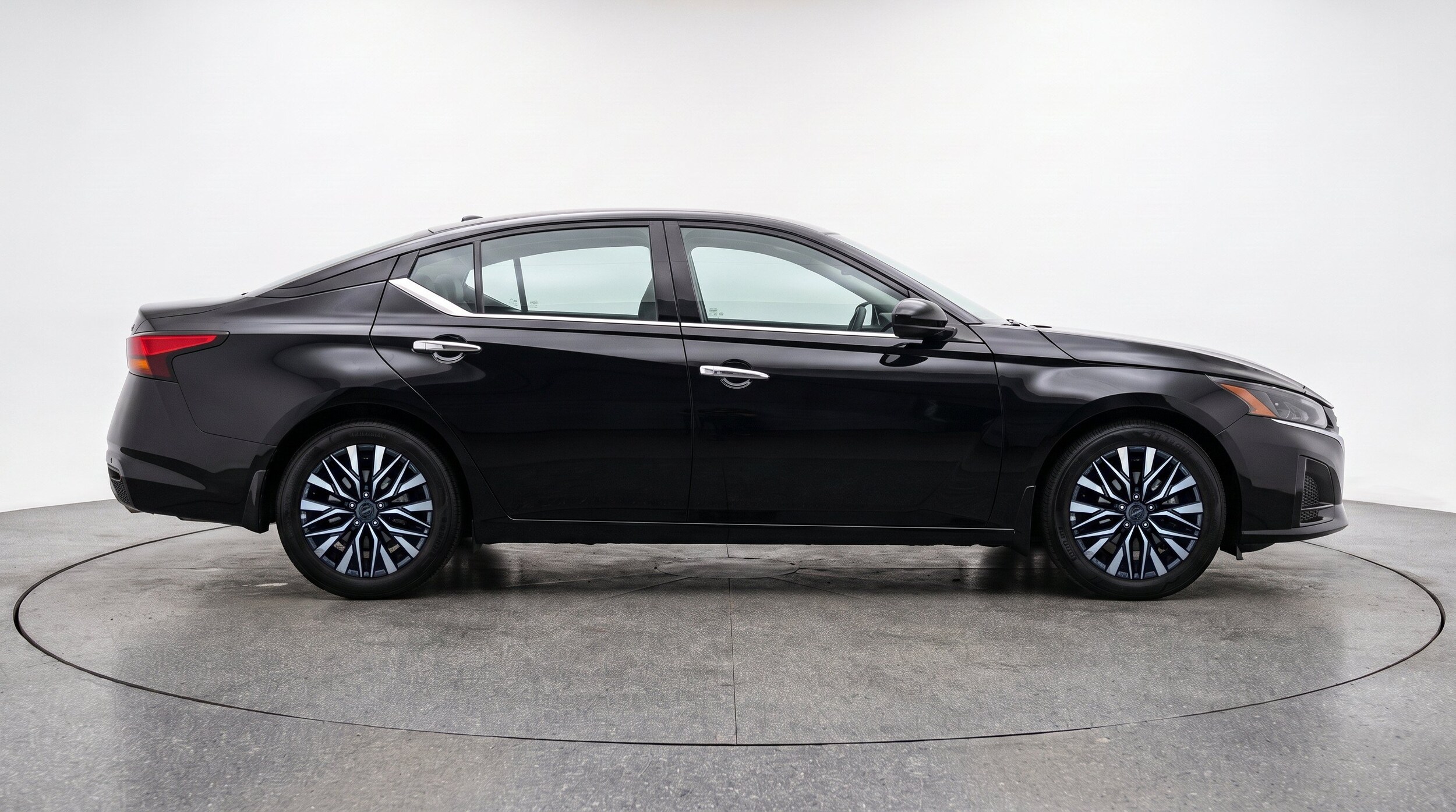 Thumbnail: 2025 Nissan Altima - 11