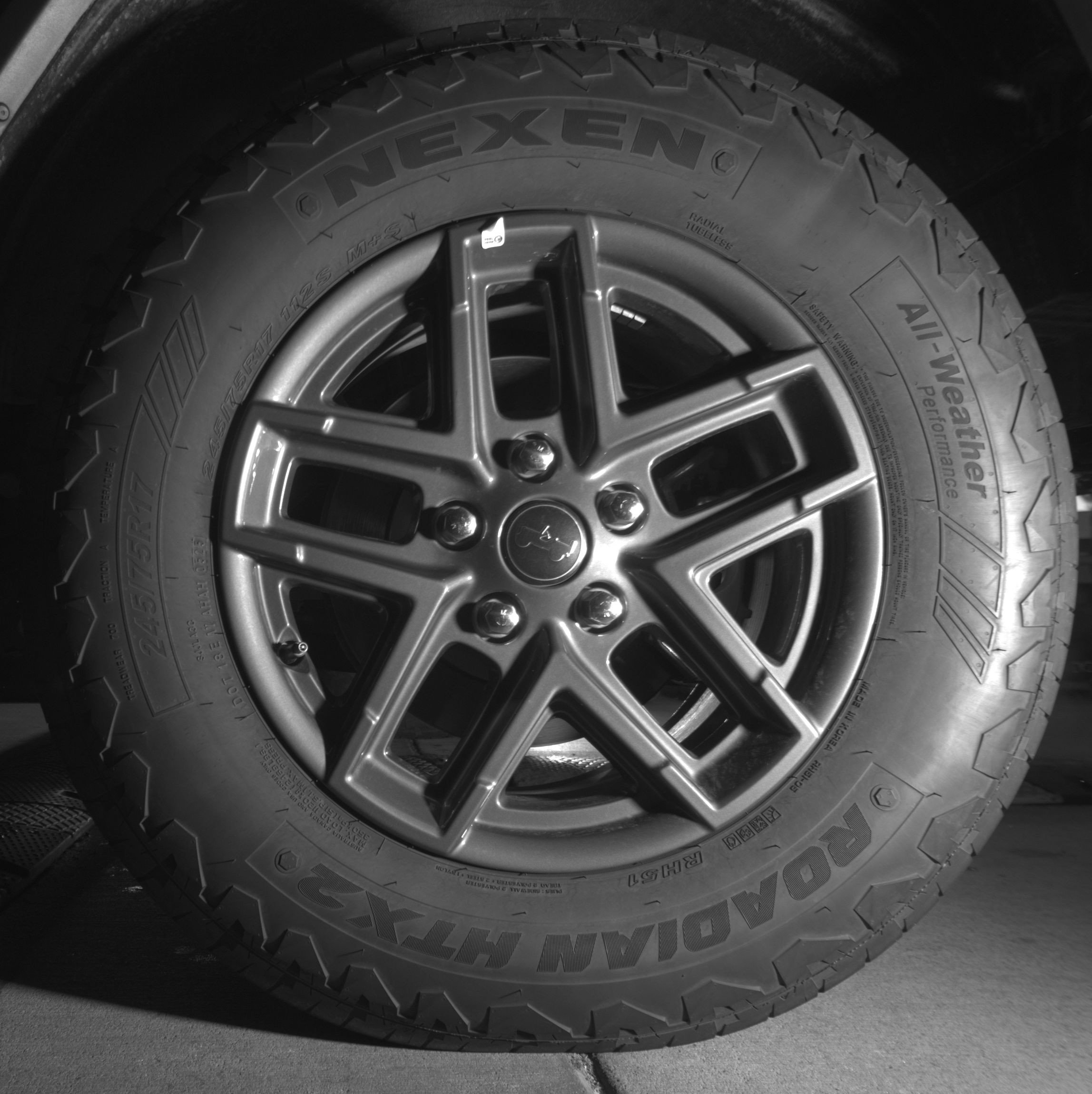 Thumbnail: 2025 Jeep Wrangler - 14