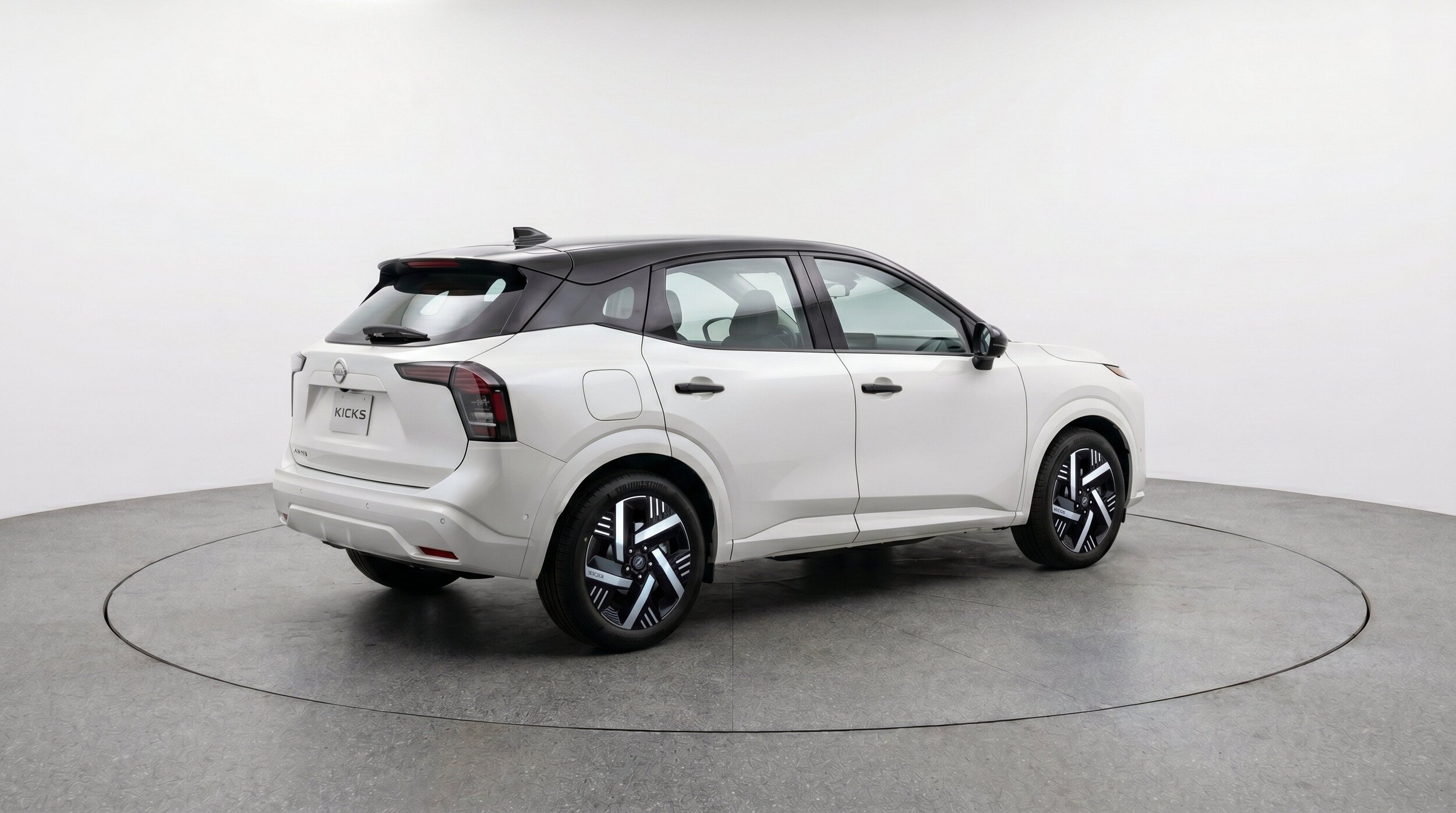 Thumbnail: 2026 Nissan Kicks - 9