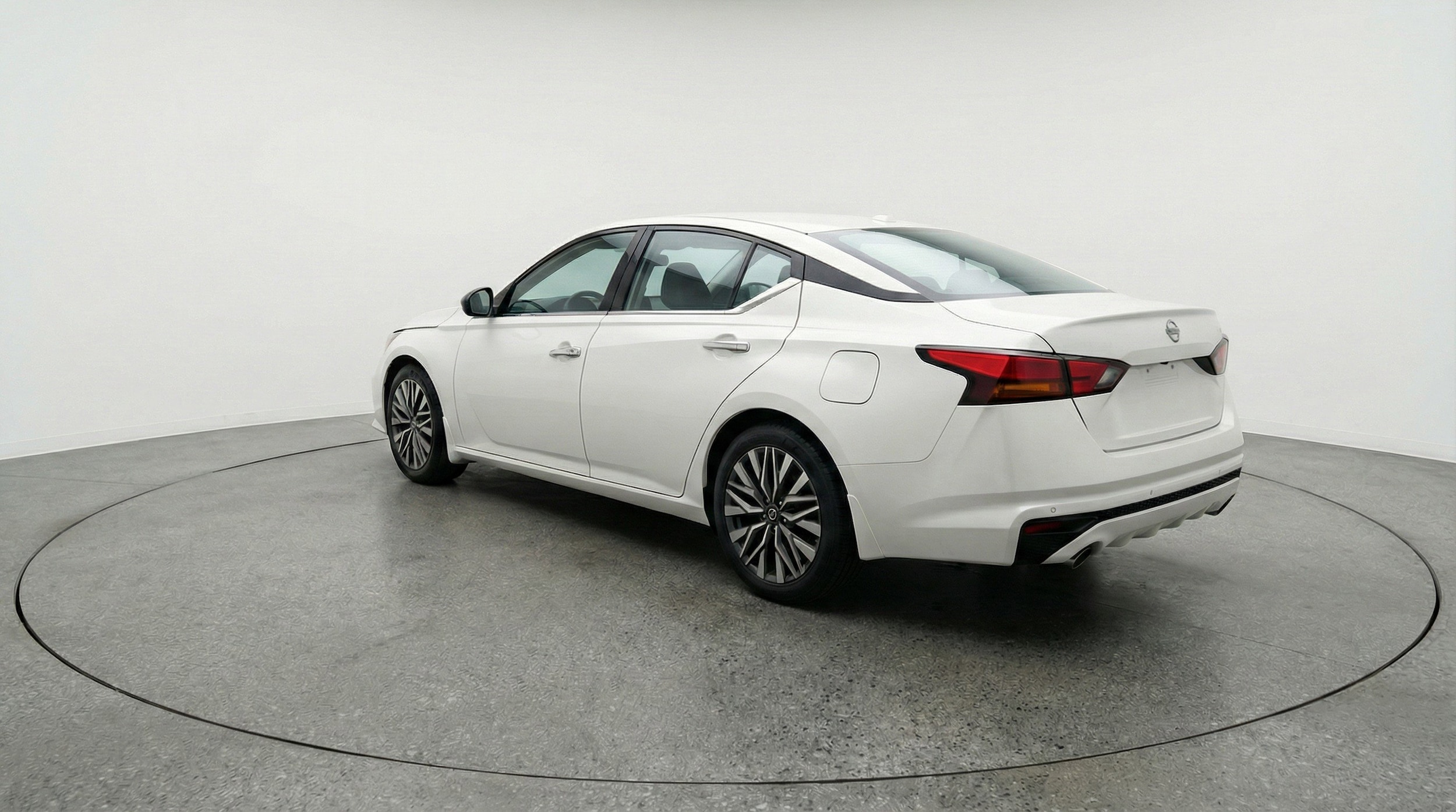 Thumbnail: 2025 Nissan Altima - 6