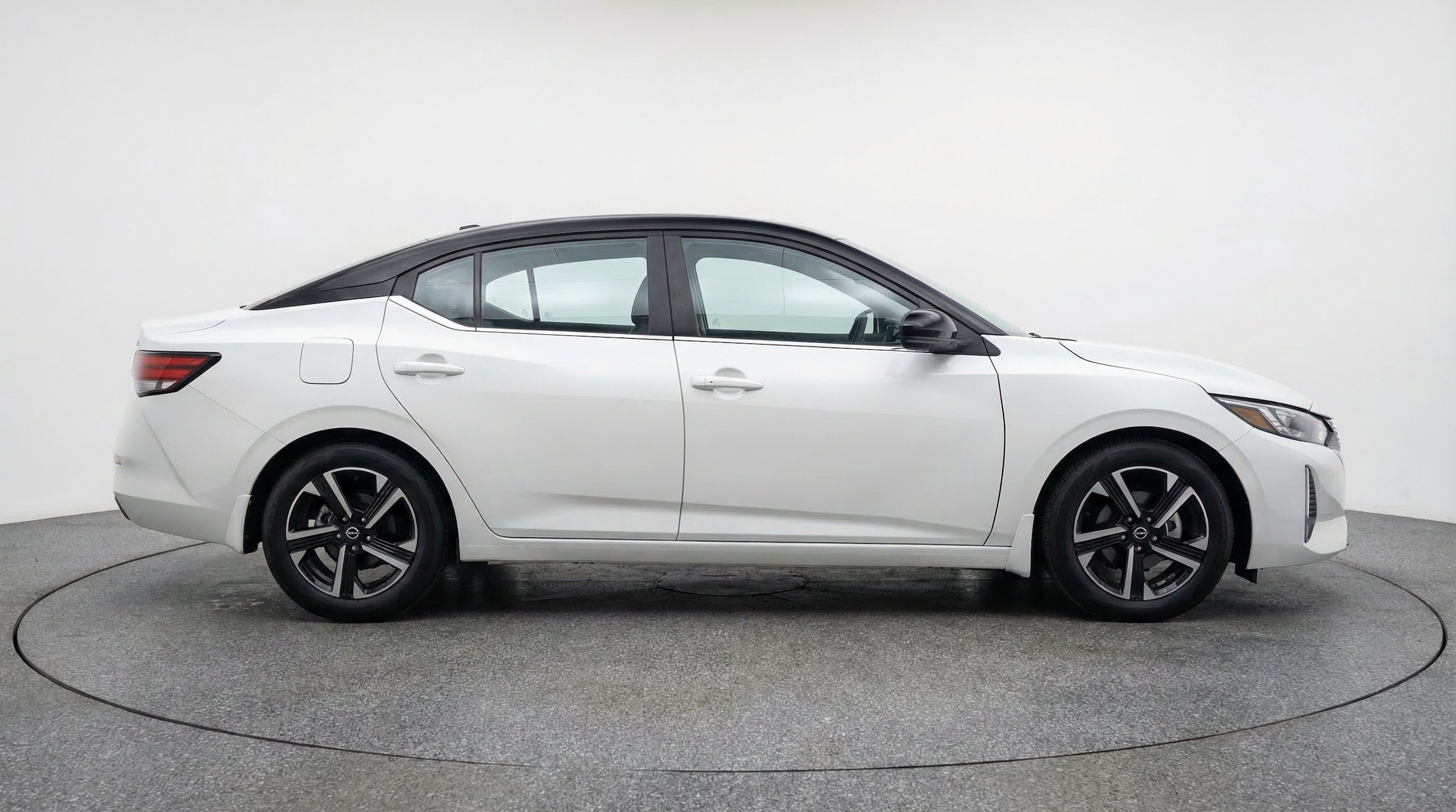 Thumbnail: 2025 Nissan Sentra - 11
