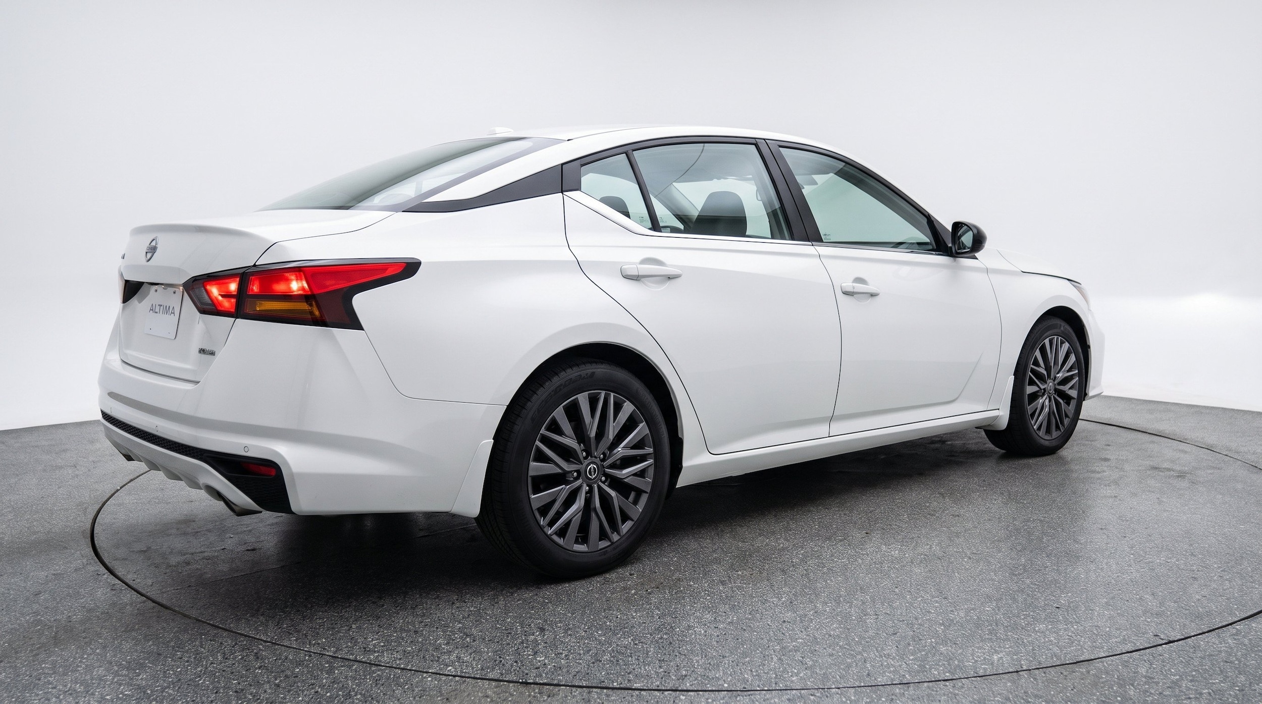 Thumbnail: 2025 Nissan Altima - 9