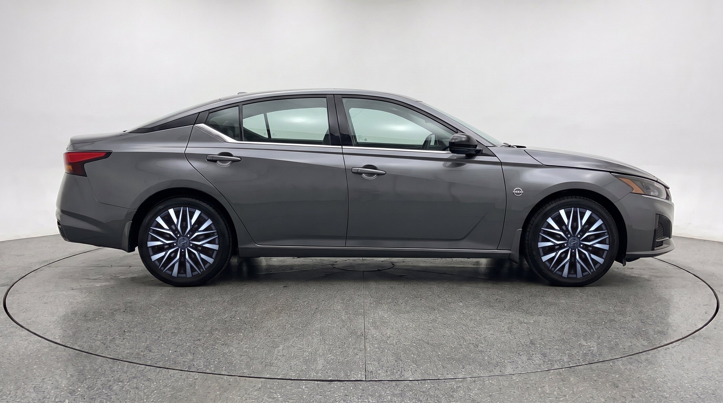Thumbnail: 2025 Nissan Altima - 11