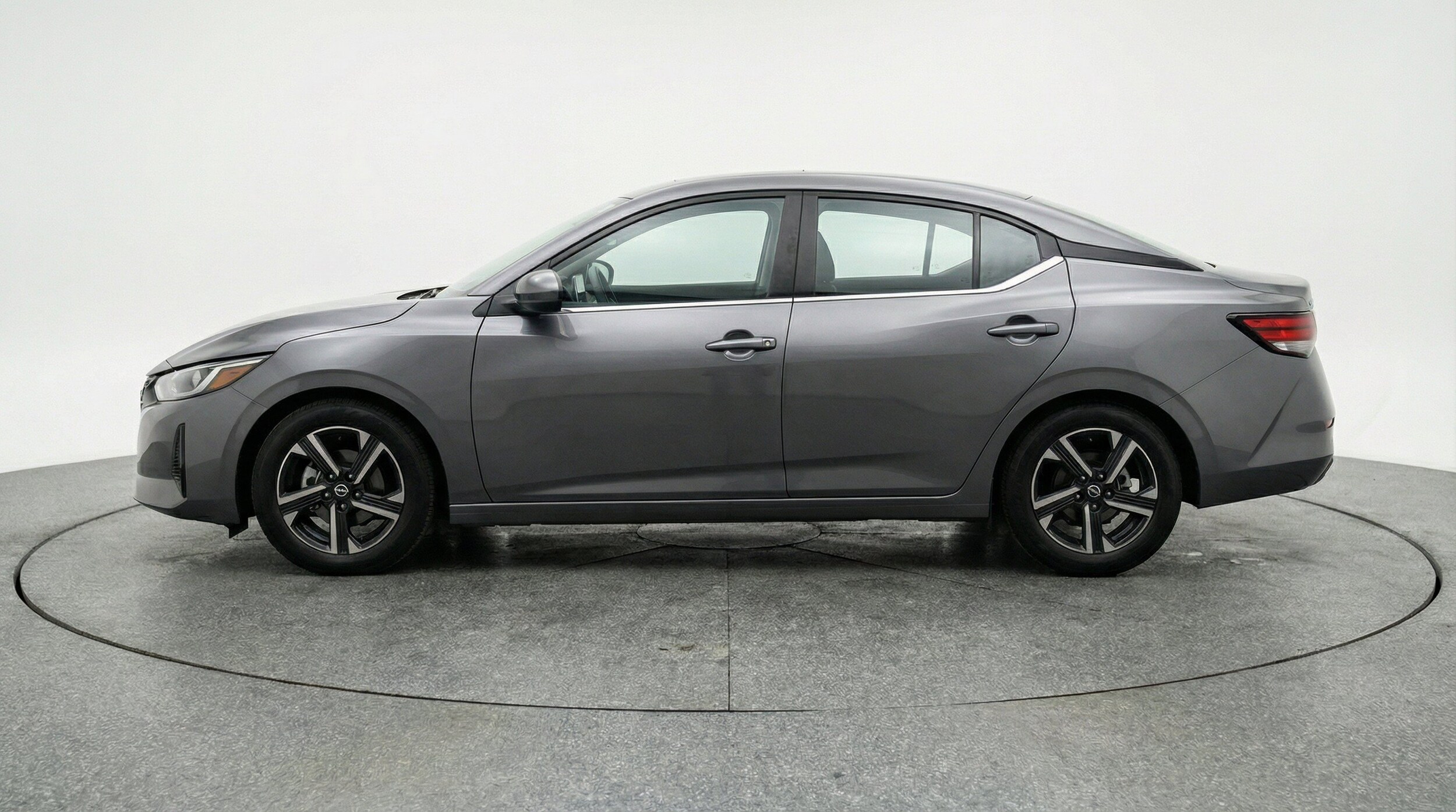 Thumbnail: 2025 Nissan Sentra - 5