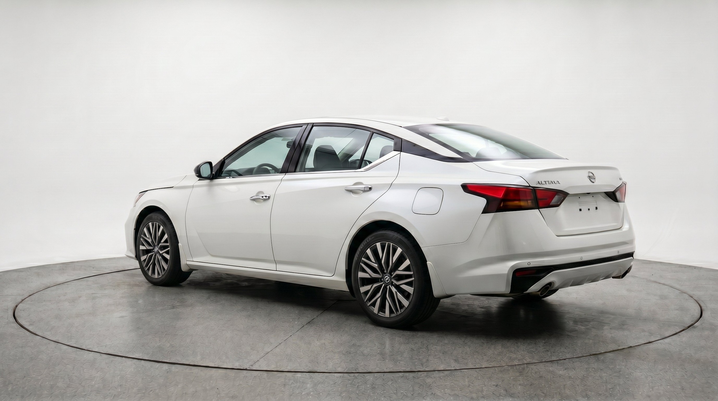 Thumbnail: 2025 Nissan Altima - 6