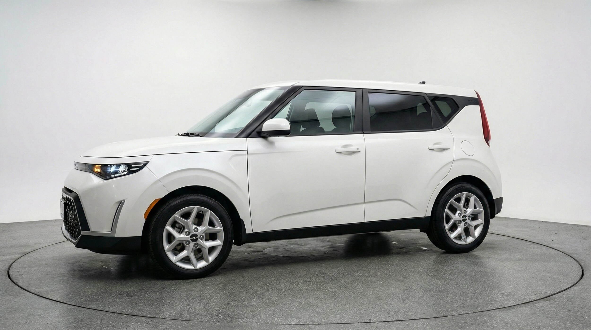 Thumbnail: 2025 Kia Soul - 3