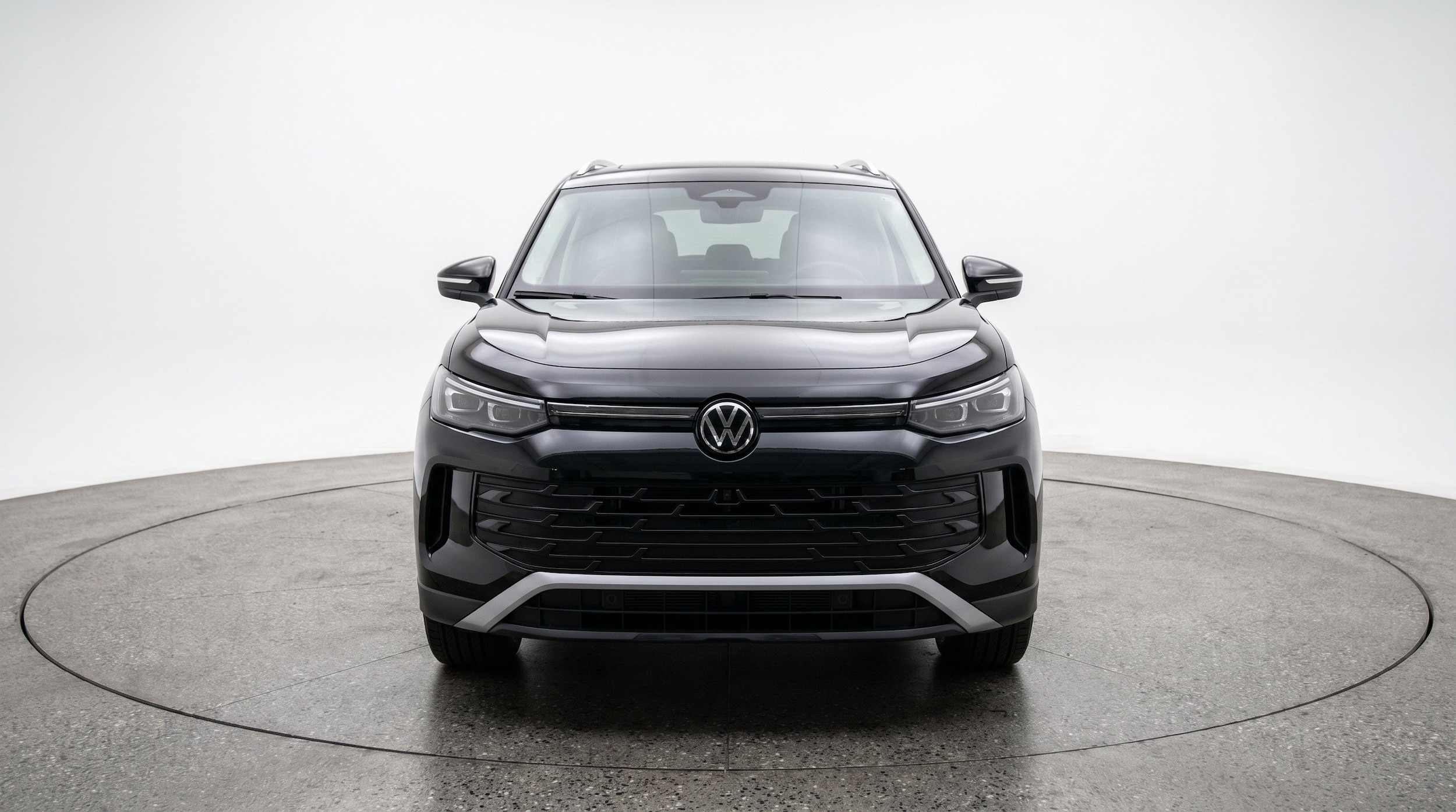 Thumbnail: 2026 Volkswagen Tiguan - 2