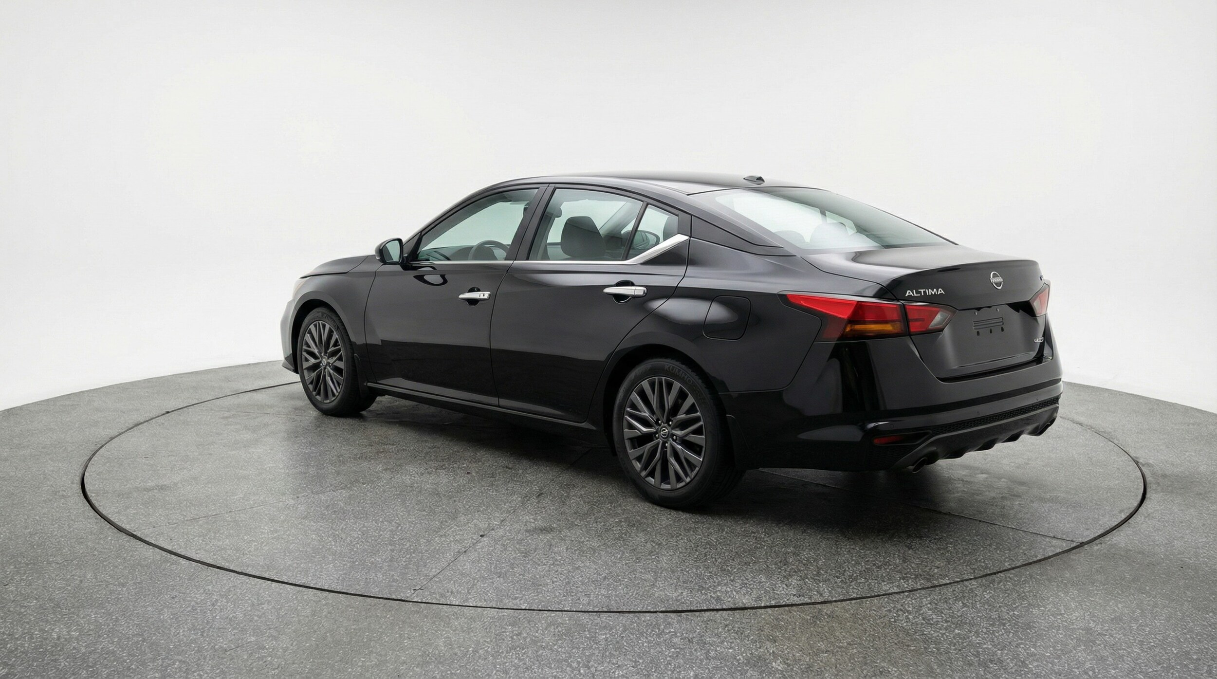 Thumbnail: 2025 Nissan Altima - 5