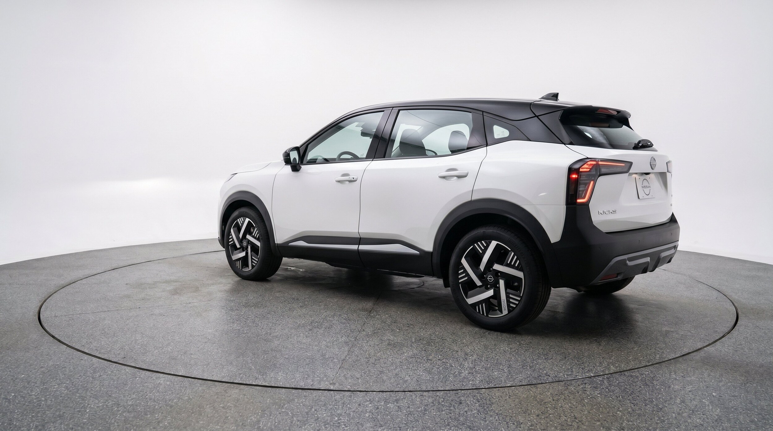 Thumbnail: 2026 Nissan Kicks - 6