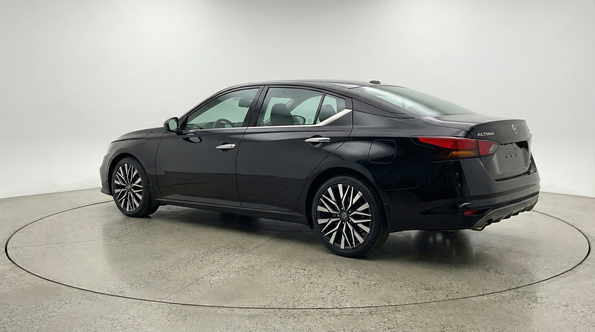 Thumbnail: 2025 Nissan Altima - 6