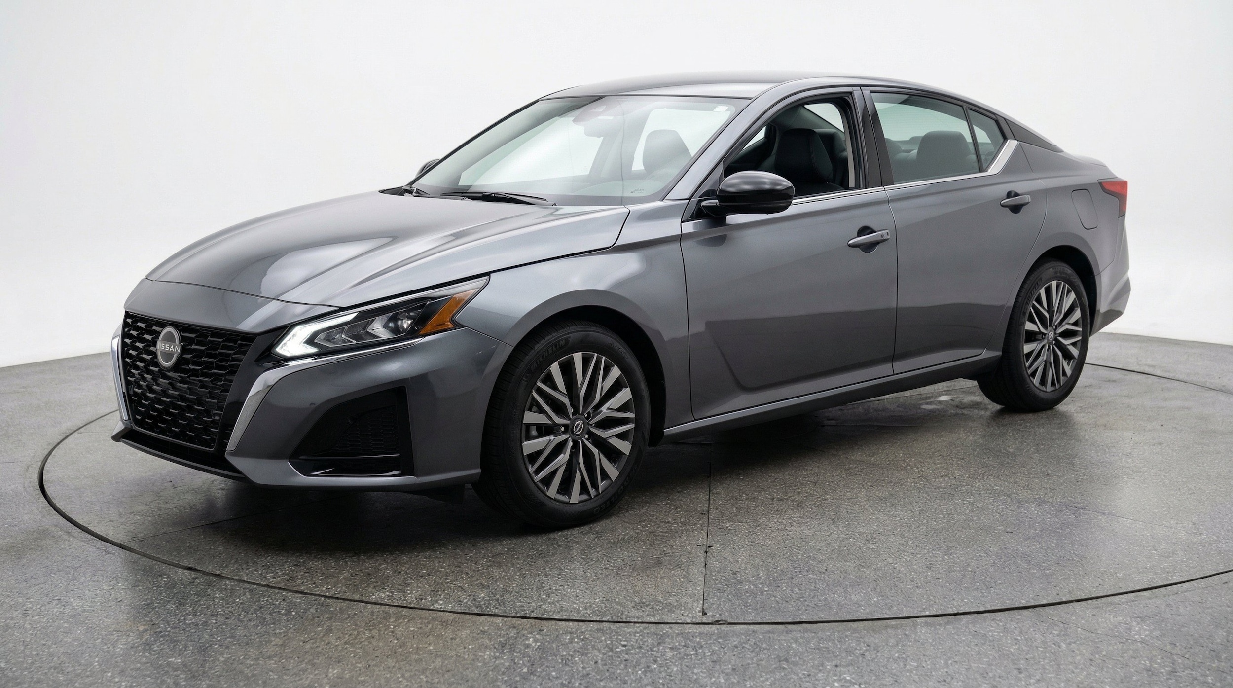 Thumbnail: 2025 Nissan Altima - 3