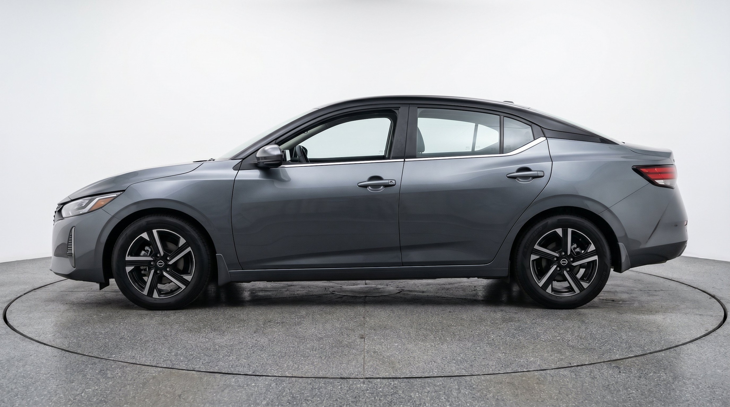 Thumbnail: 2025 Nissan Sentra - 5