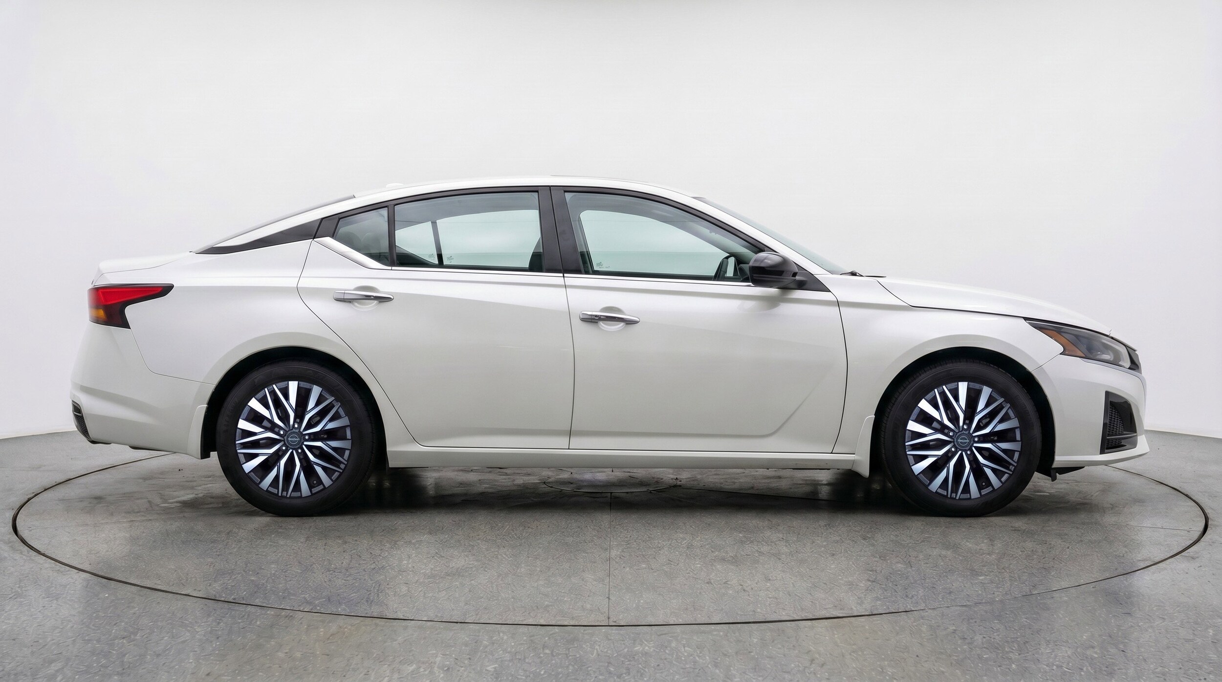 Thumbnail: 2025 Nissan Altima - 11