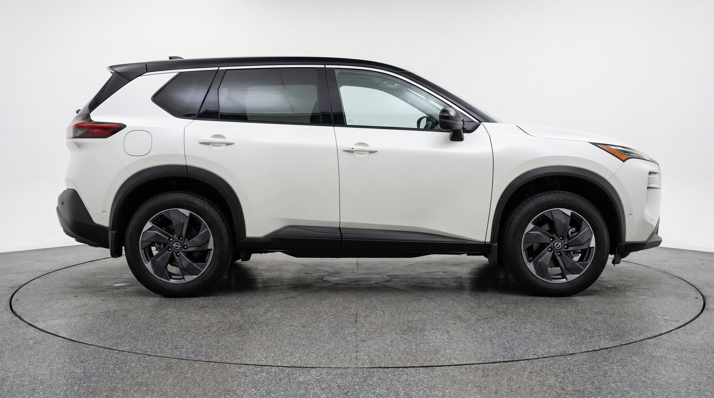 Thumbnail: 2025 Nissan Rogue - 11