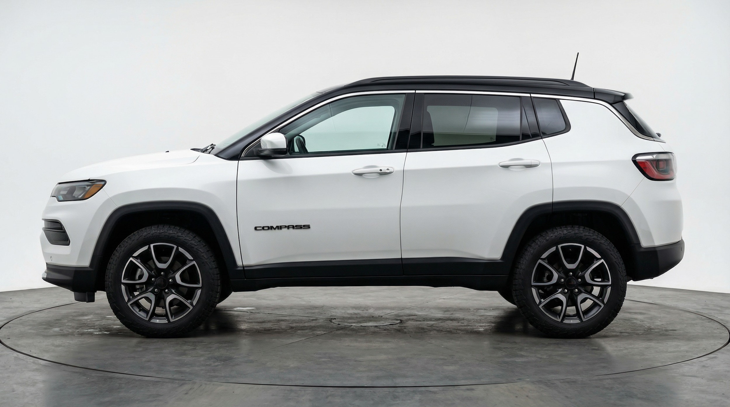 Thumbnail: 2025 Jeep Compass - 4