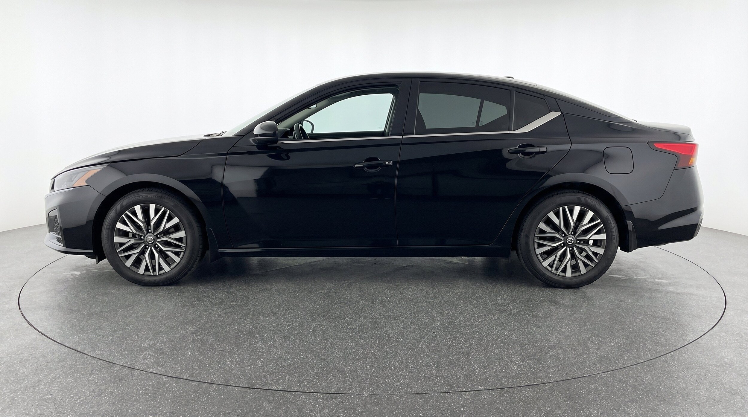 Thumbnail: 2026 Nissan Altima - 5