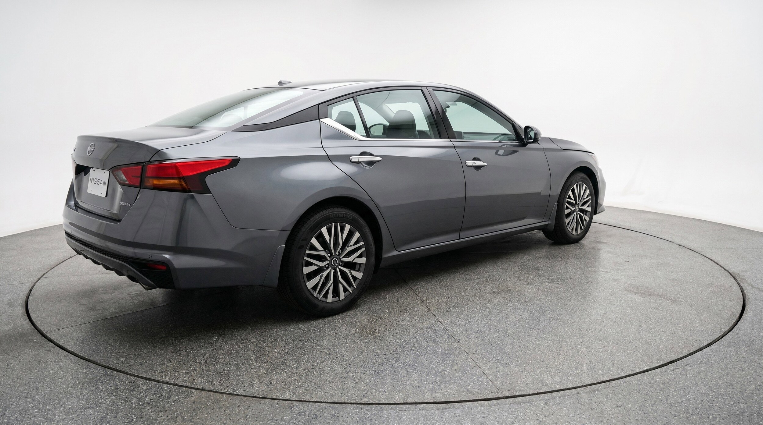 Thumbnail: 2025 Nissan Altima - 9