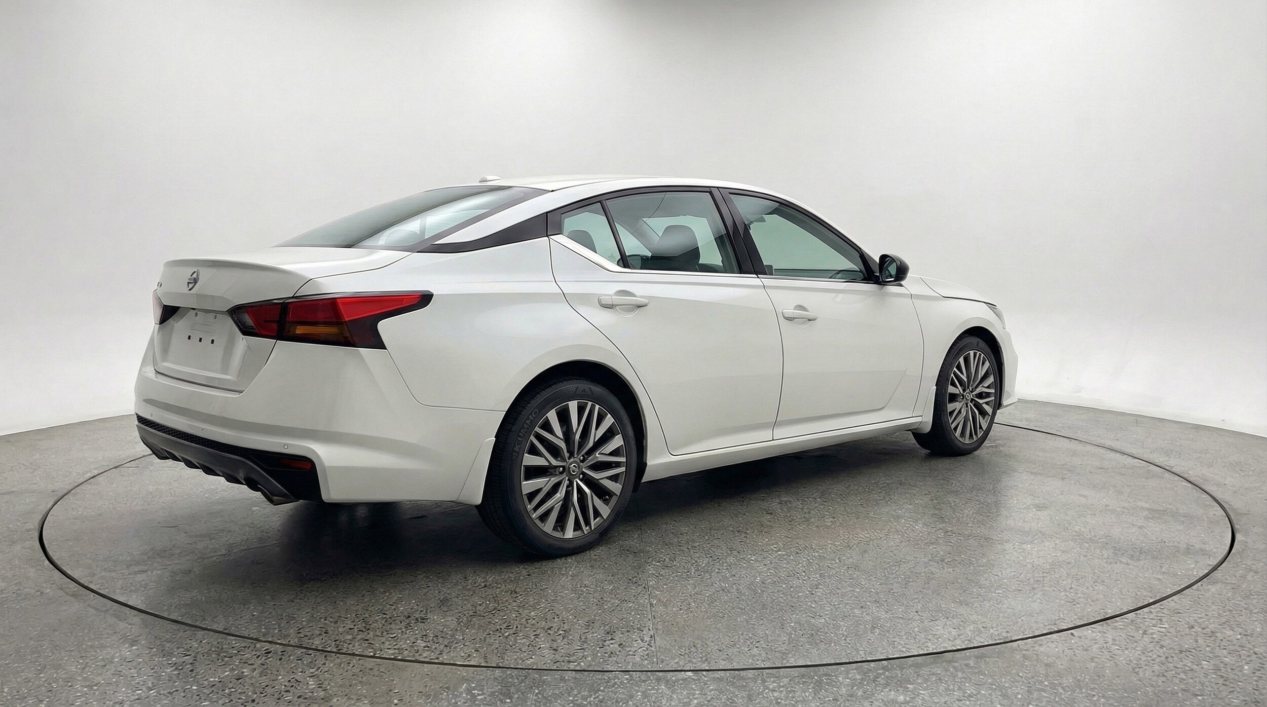 Thumbnail: 2025 Nissan Altima - 9