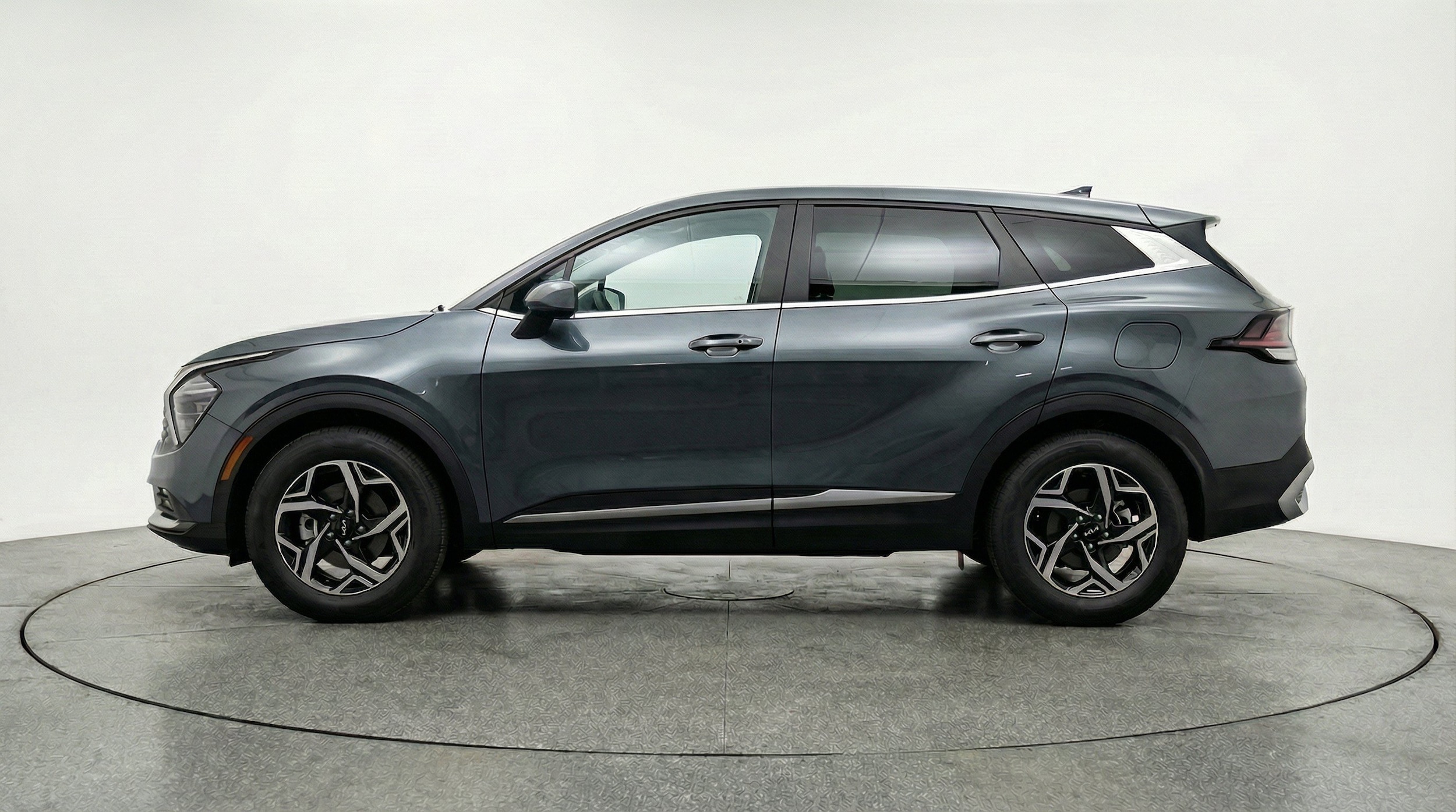 Thumbnail: 2025 Kia Sportage - 5
