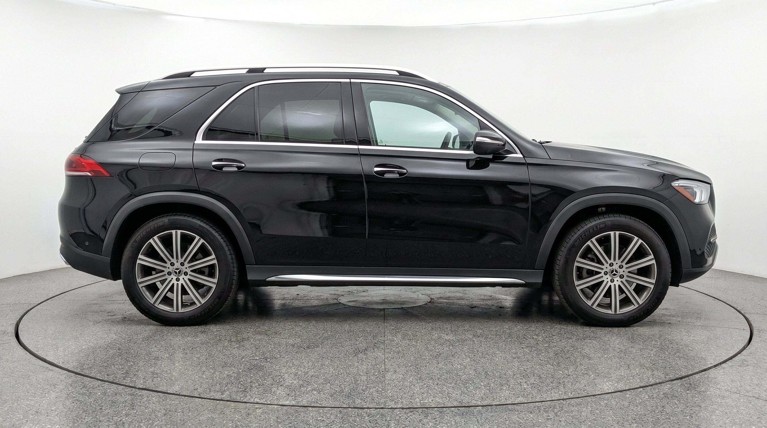 Thumbnail: 2026 Mercedes-Benz GLE - 11