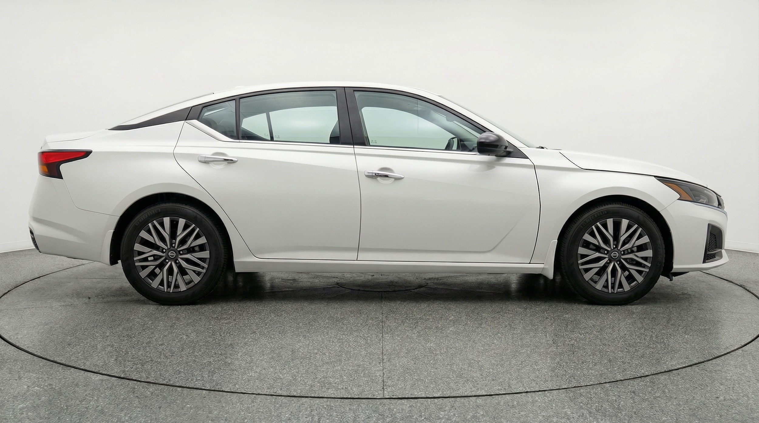 Thumbnail: 2025 Nissan Altima - 8