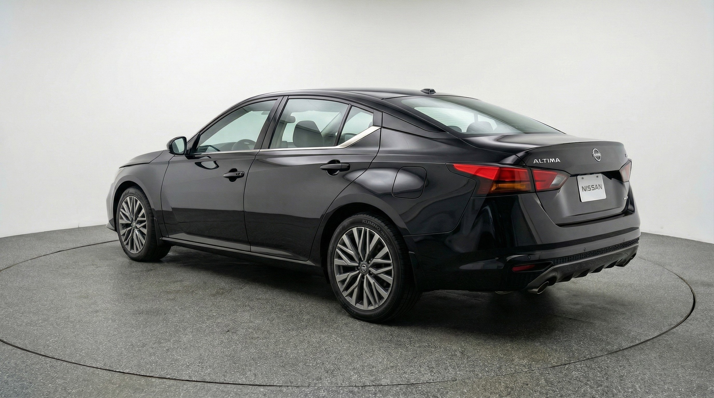 Thumbnail: 2025 Nissan Altima - 6