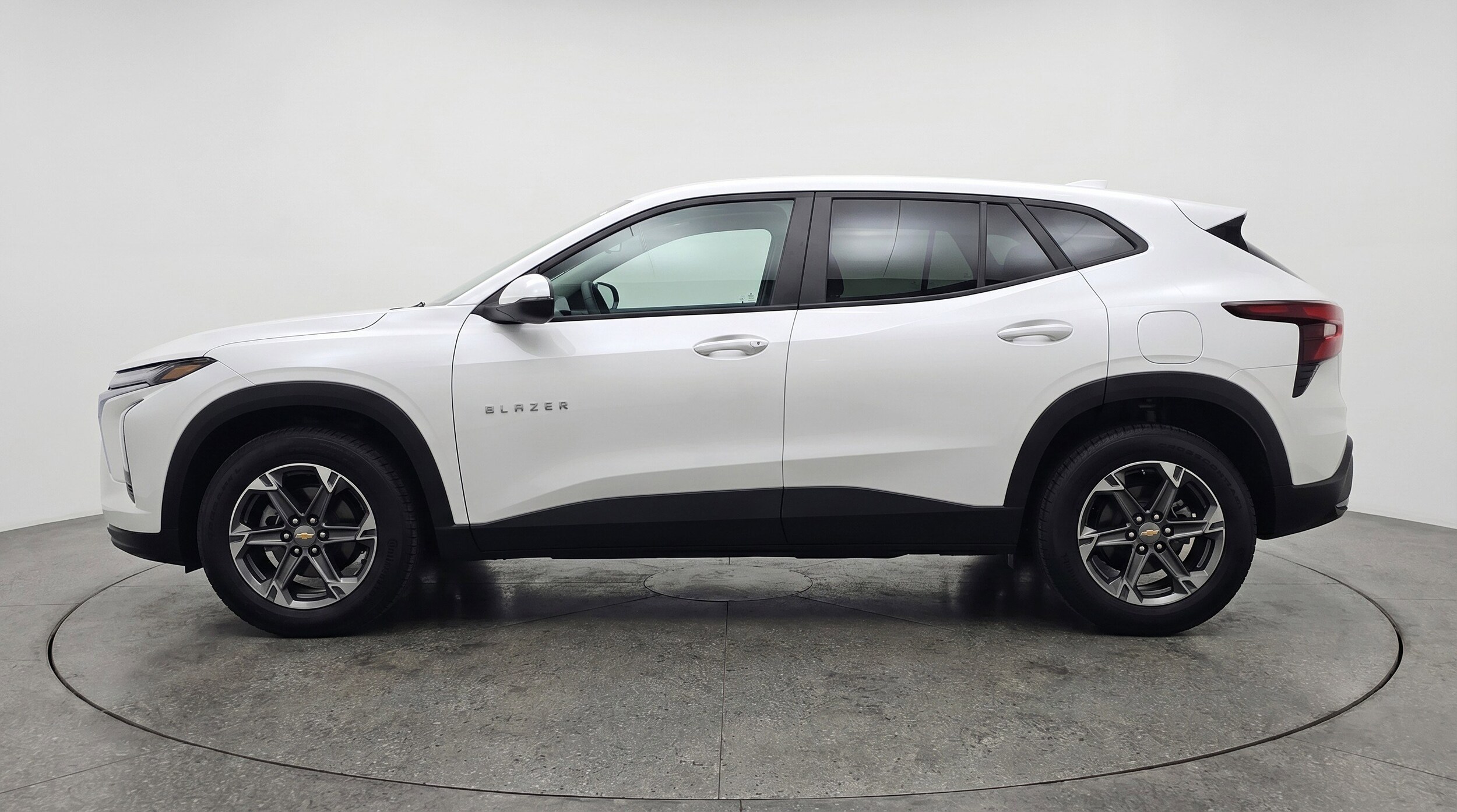 Thumbnail: 2025 Chevrolet Blazer - 5