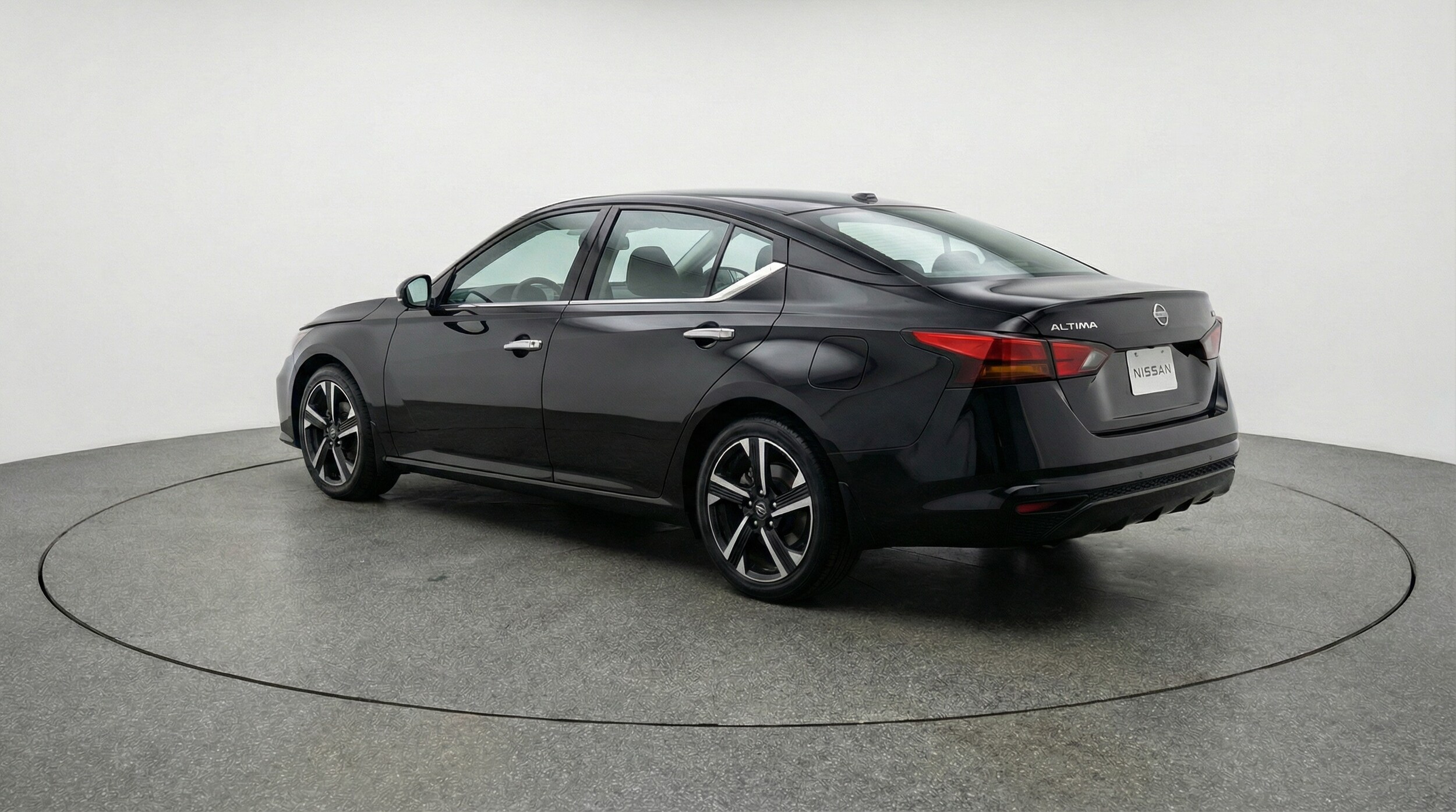 Thumbnail: 2025 Nissan Altima - 5