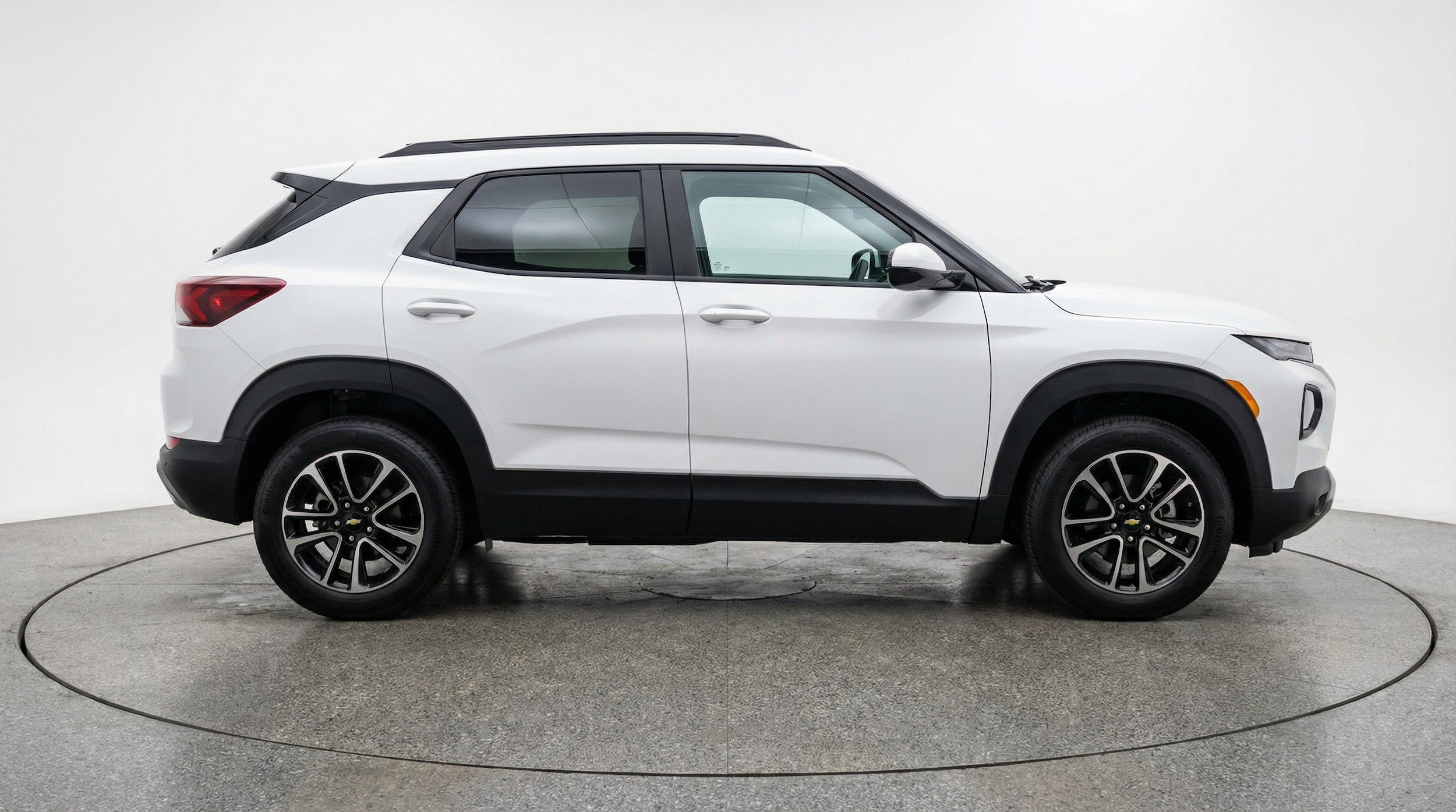 Thumbnail: 2025 Chevrolet TrailBlazer - 11