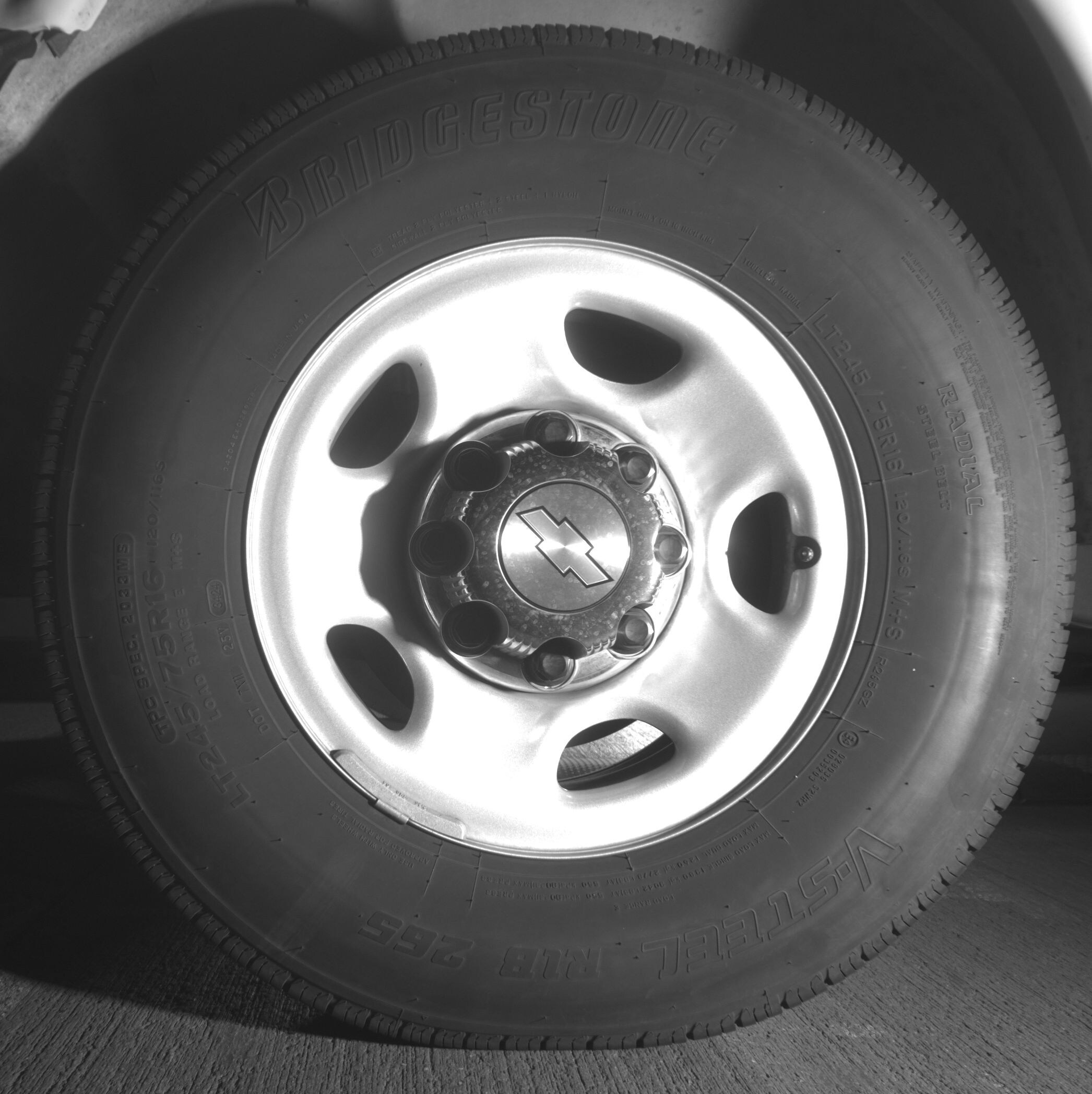 Thumbnail: 2024 Chevrolet Express - 9