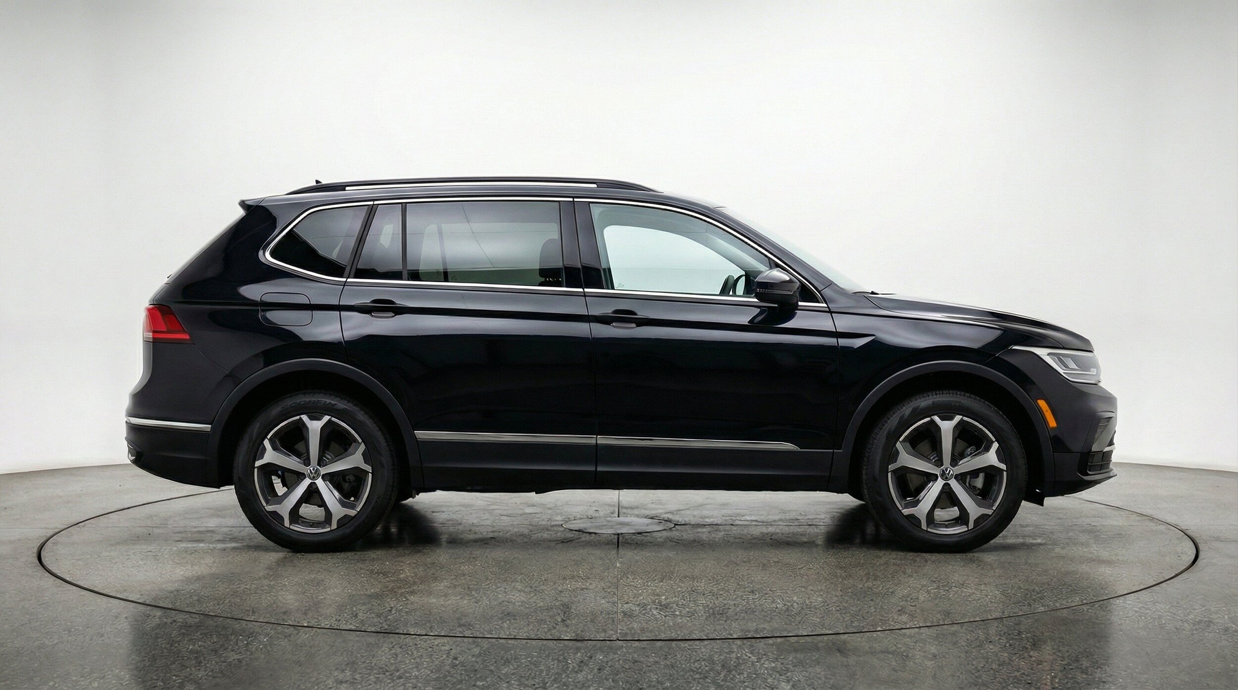 Thumbnail: 2026 Volkswagen Tiguan - 11