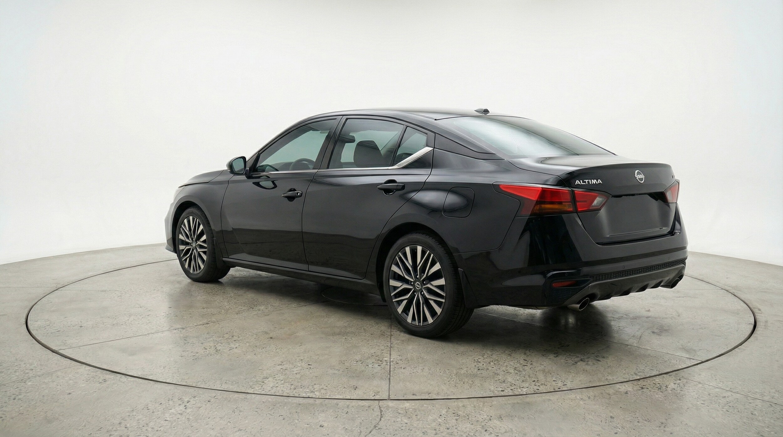 Thumbnail: 2025 Nissan Altima - 5