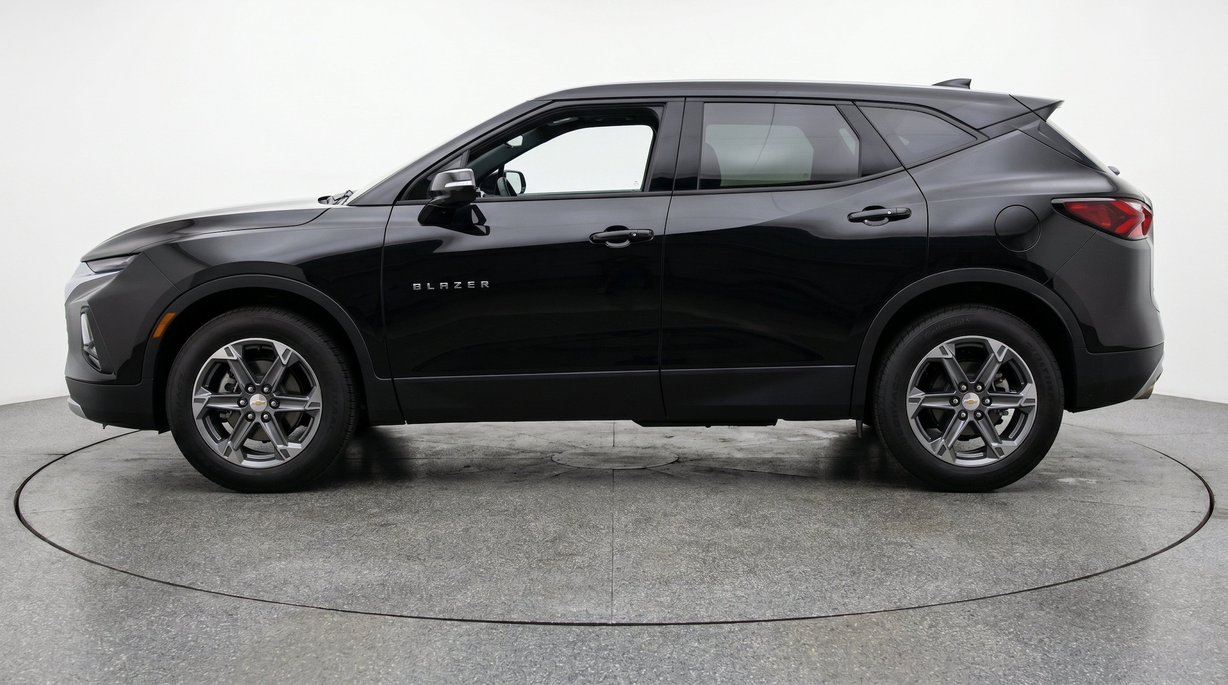 Thumbnail: 2026 Chevrolet Blazer - 5
