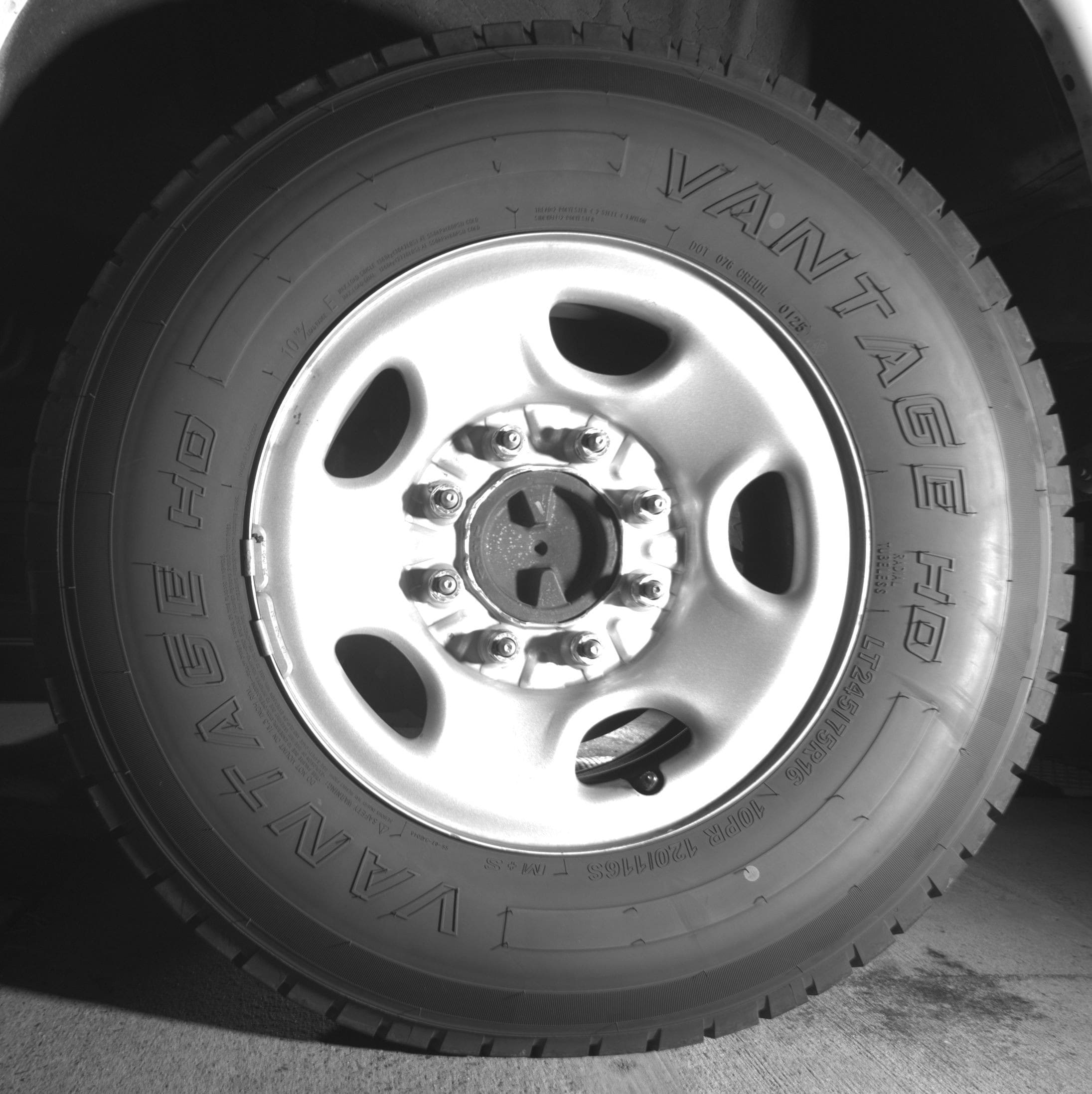 Thumbnail: 2023 Chevrolet Express - 11