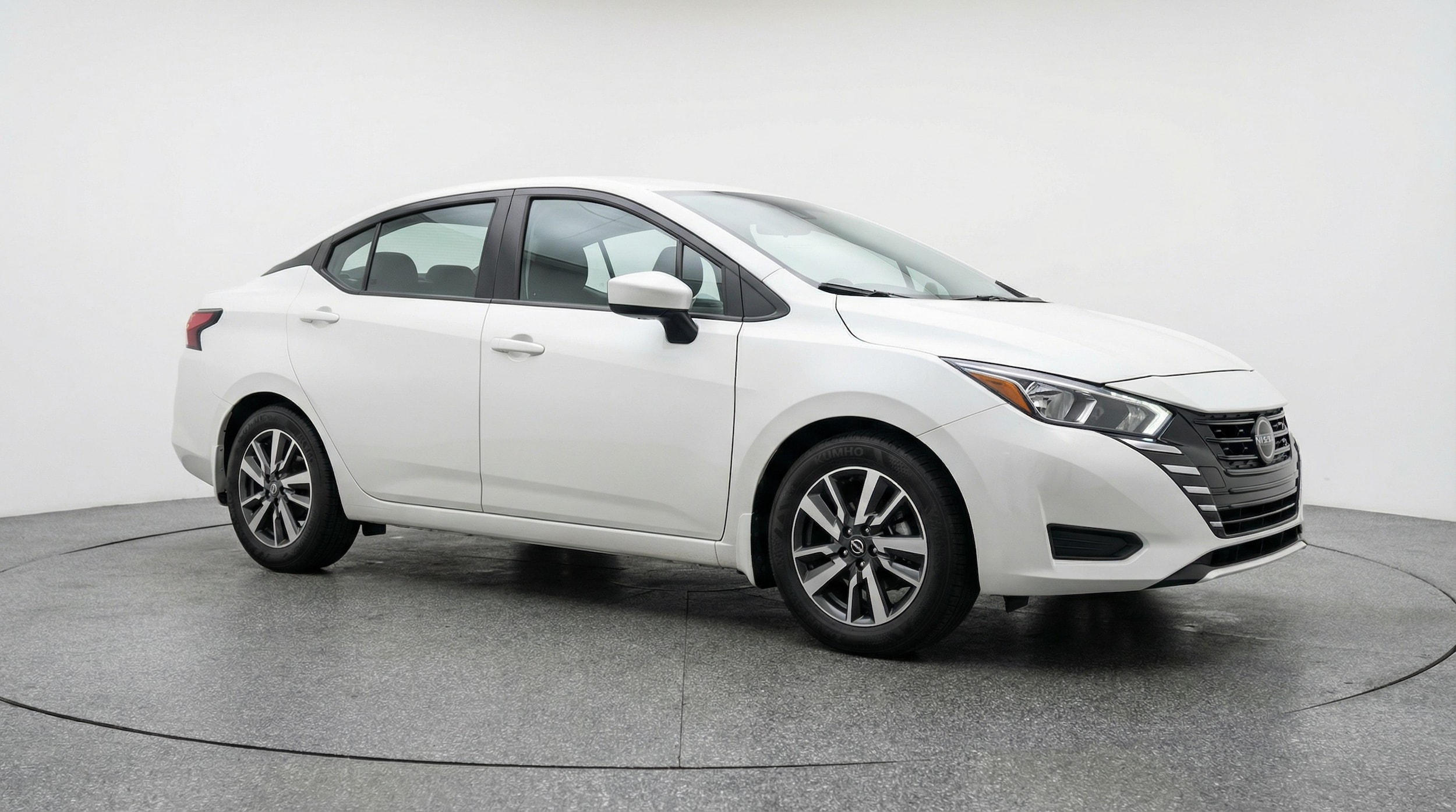 2025 Nissan Versa Sedan SV