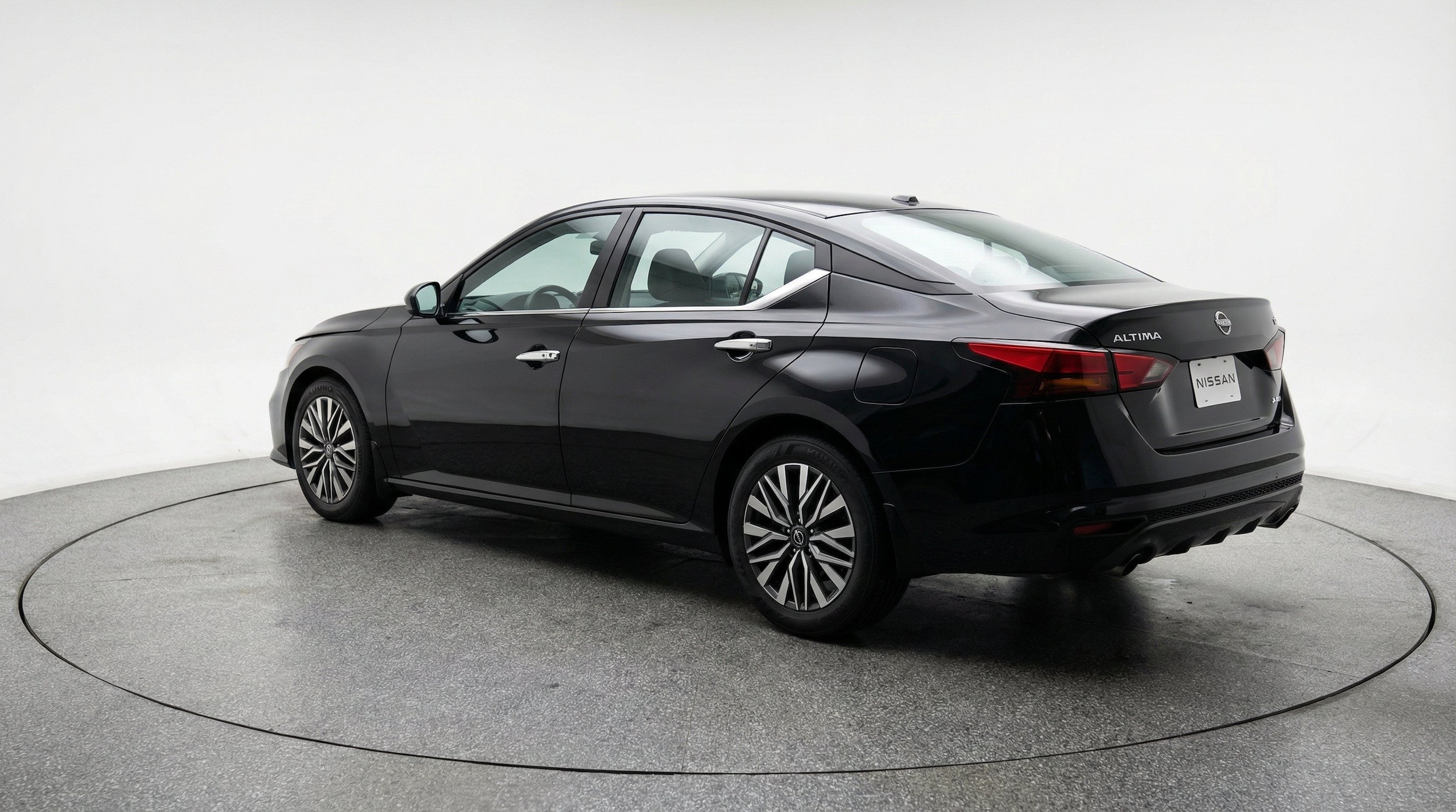 Thumbnail: 2025 Nissan Altima - 6