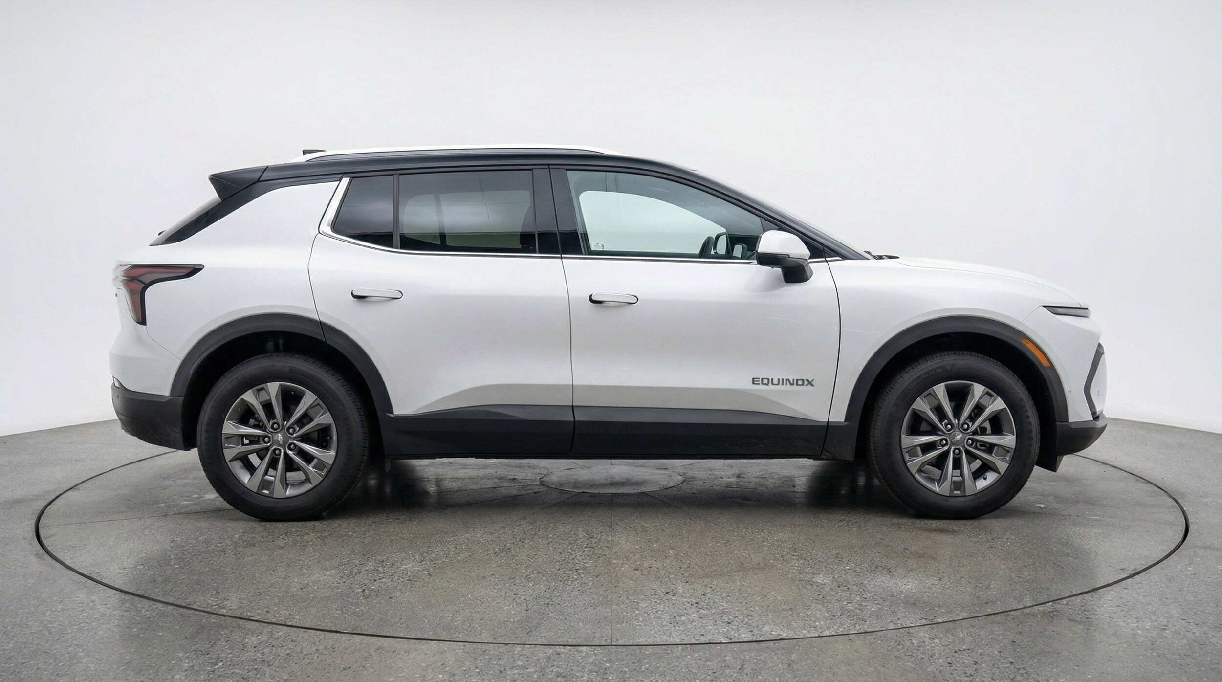 Thumbnail: 2025 Chevrolet Equinox - 11