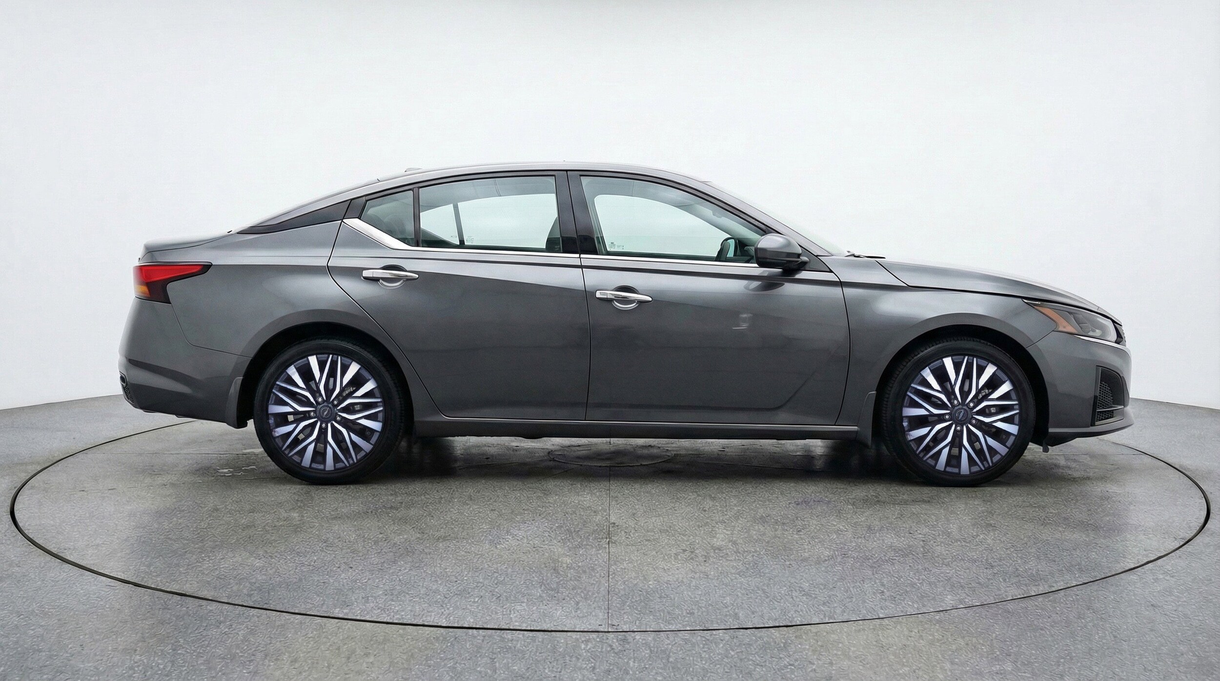 Thumbnail: 2025 Nissan Altima - 11