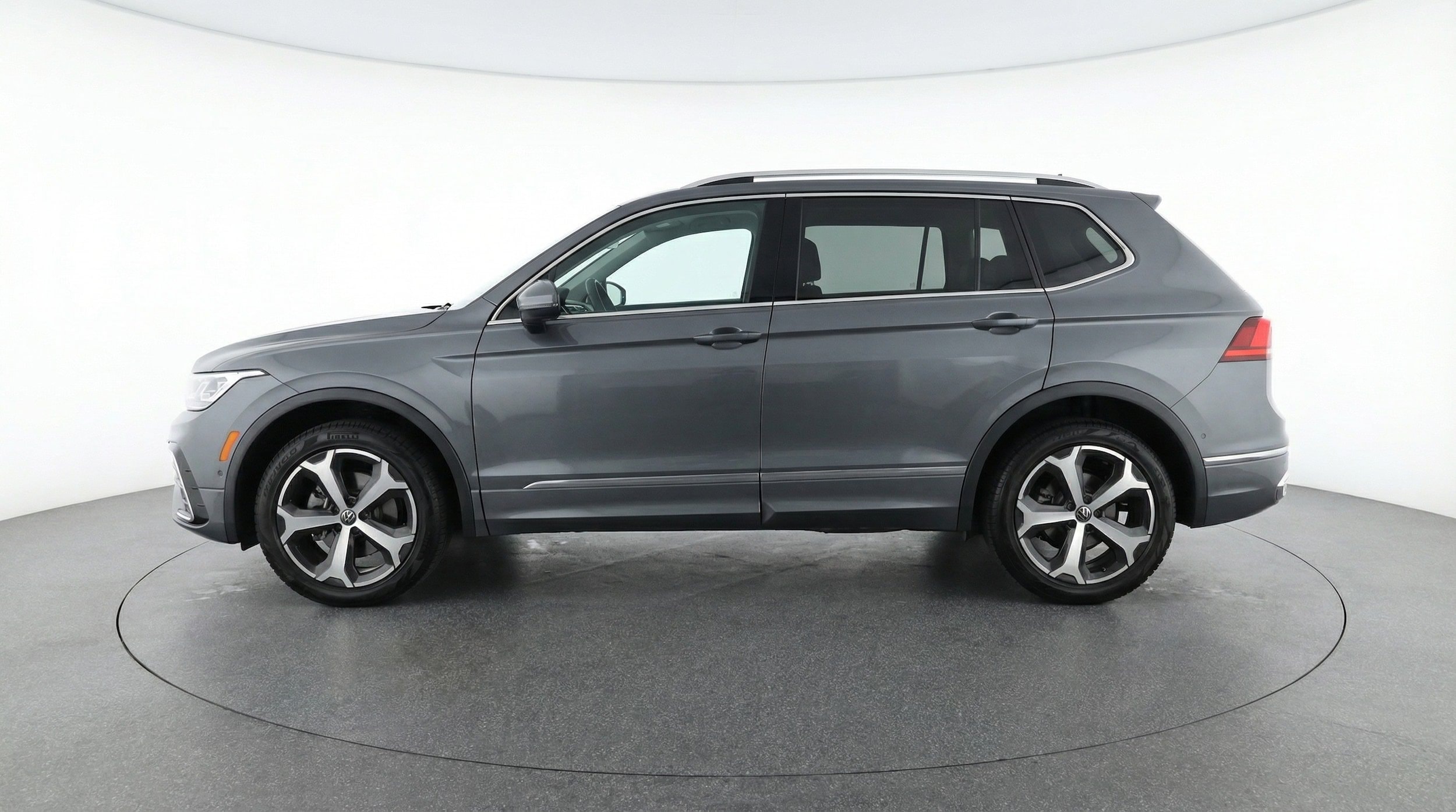 Thumbnail: 2026 Volkswagen Tiguan - 4