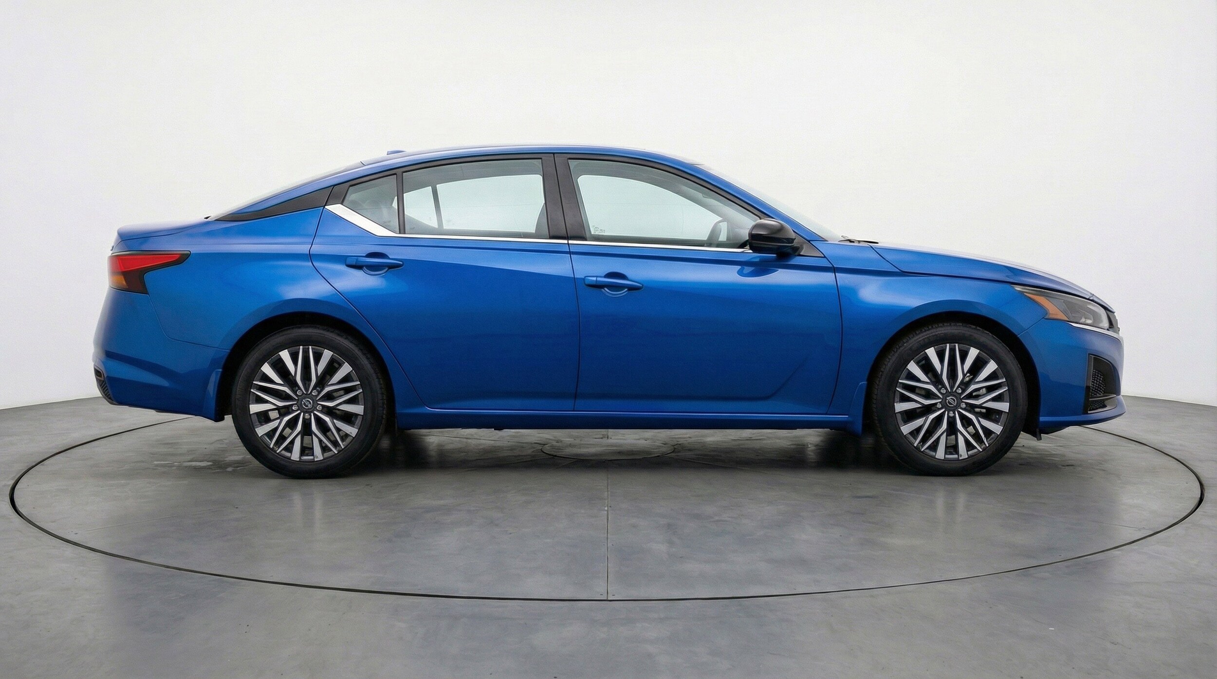 Thumbnail: 2025 Nissan Altima - 11