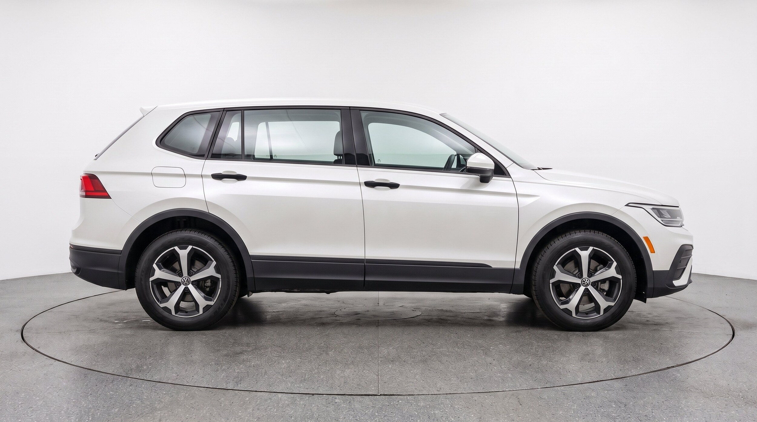 Thumbnail: 2026 Volkswagen Tiguan - 11