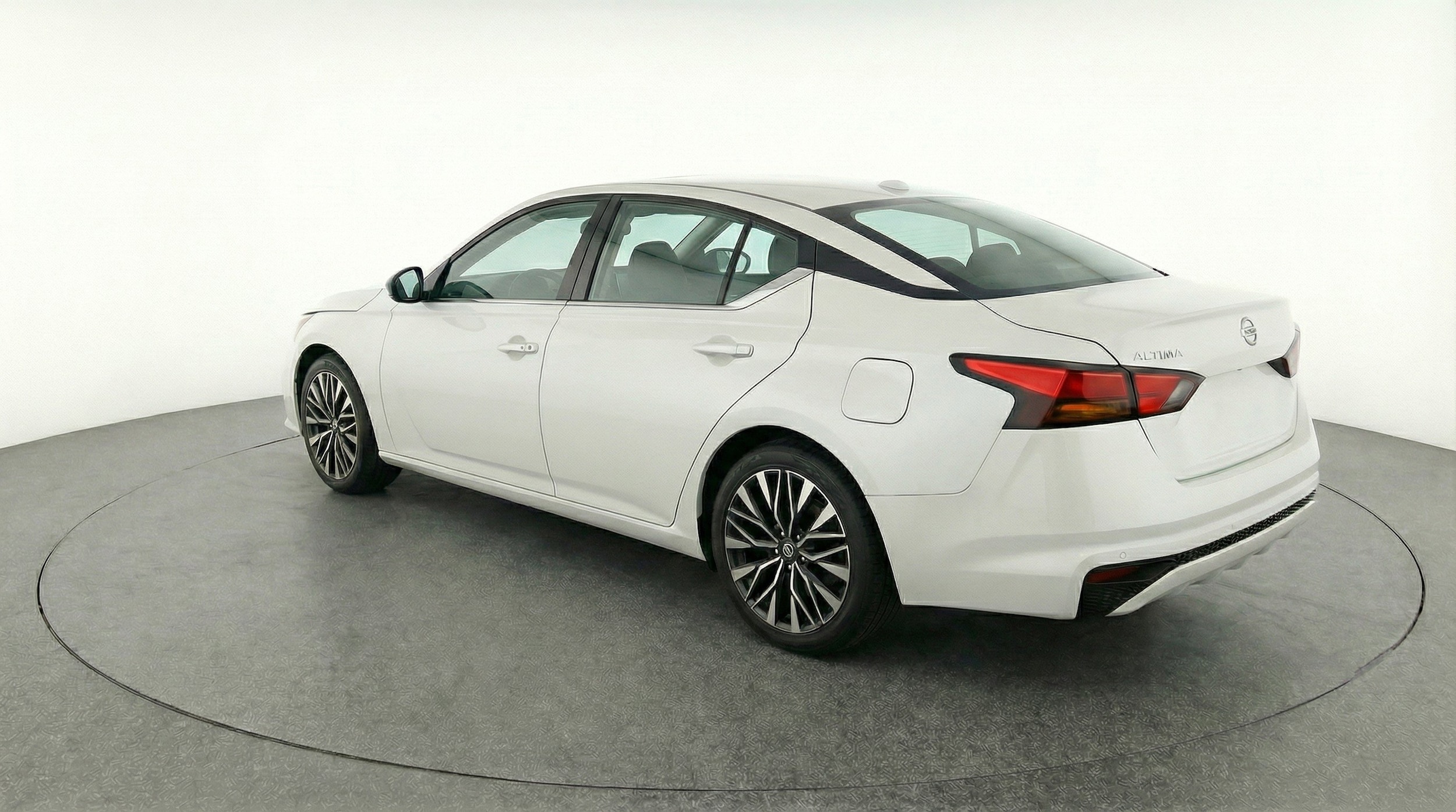 Thumbnail: 2025 Nissan Altima - 6