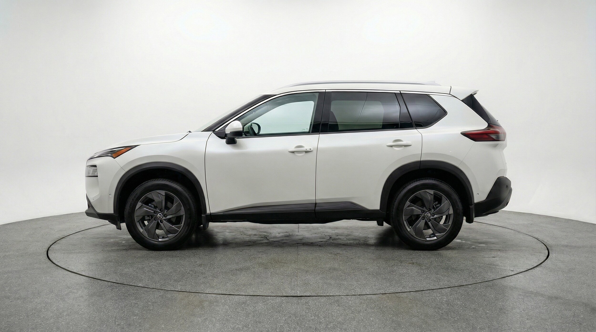 Thumbnail: 2025 Nissan Rogue - 5