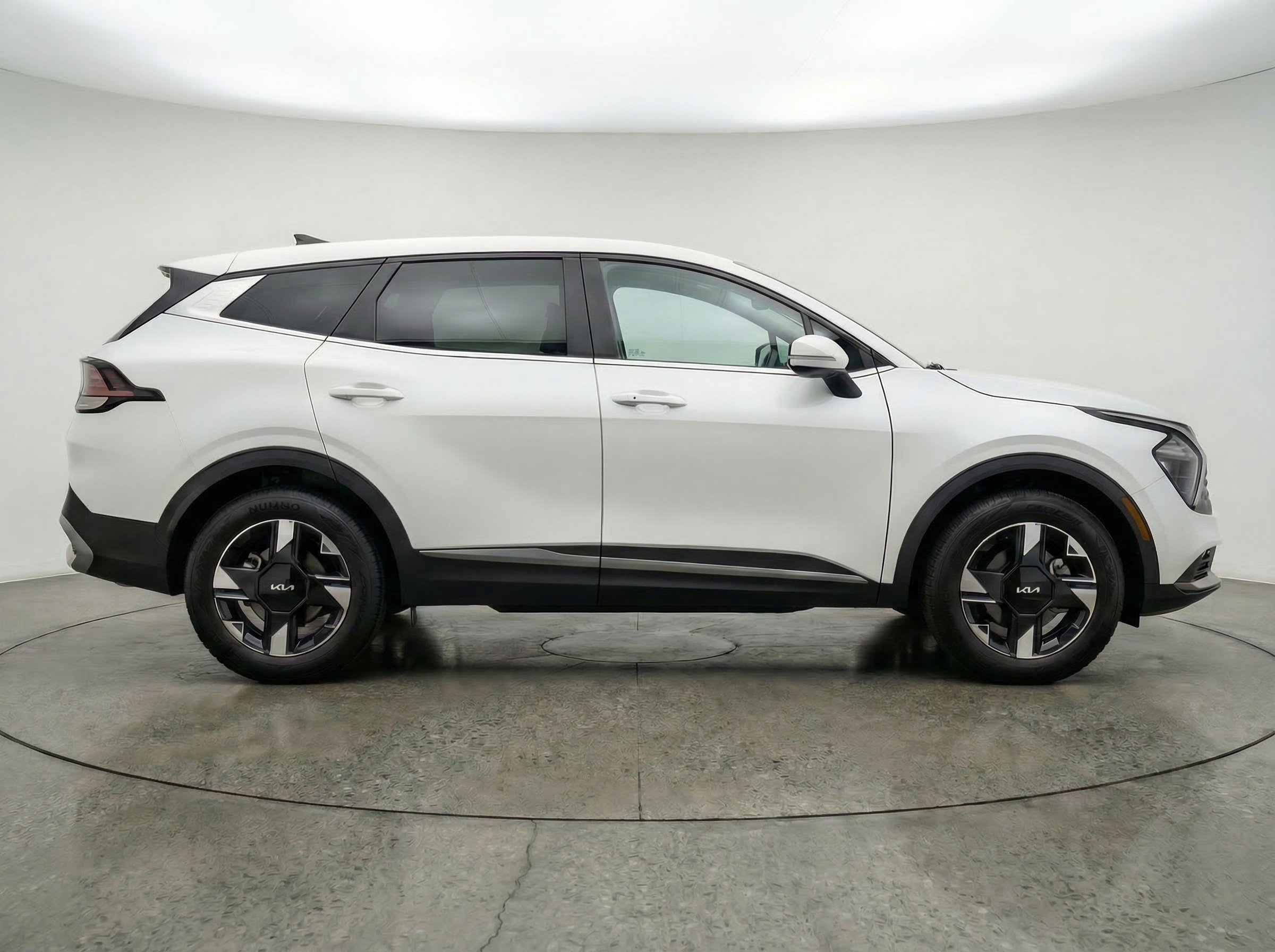 Thumbnail: 2026 Kia Sportage - 11